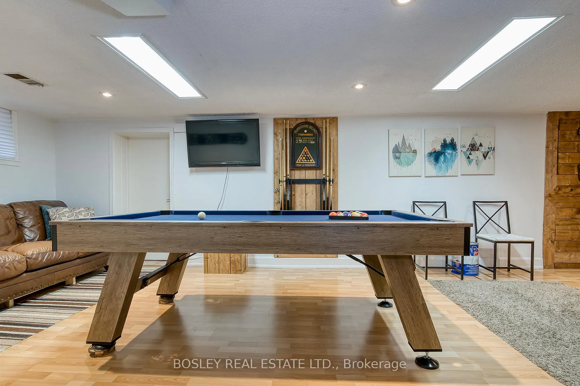 Photo 37 of 23 Farnsworth Drive, North York, Humberlea-Pelmo Park — HOMEH