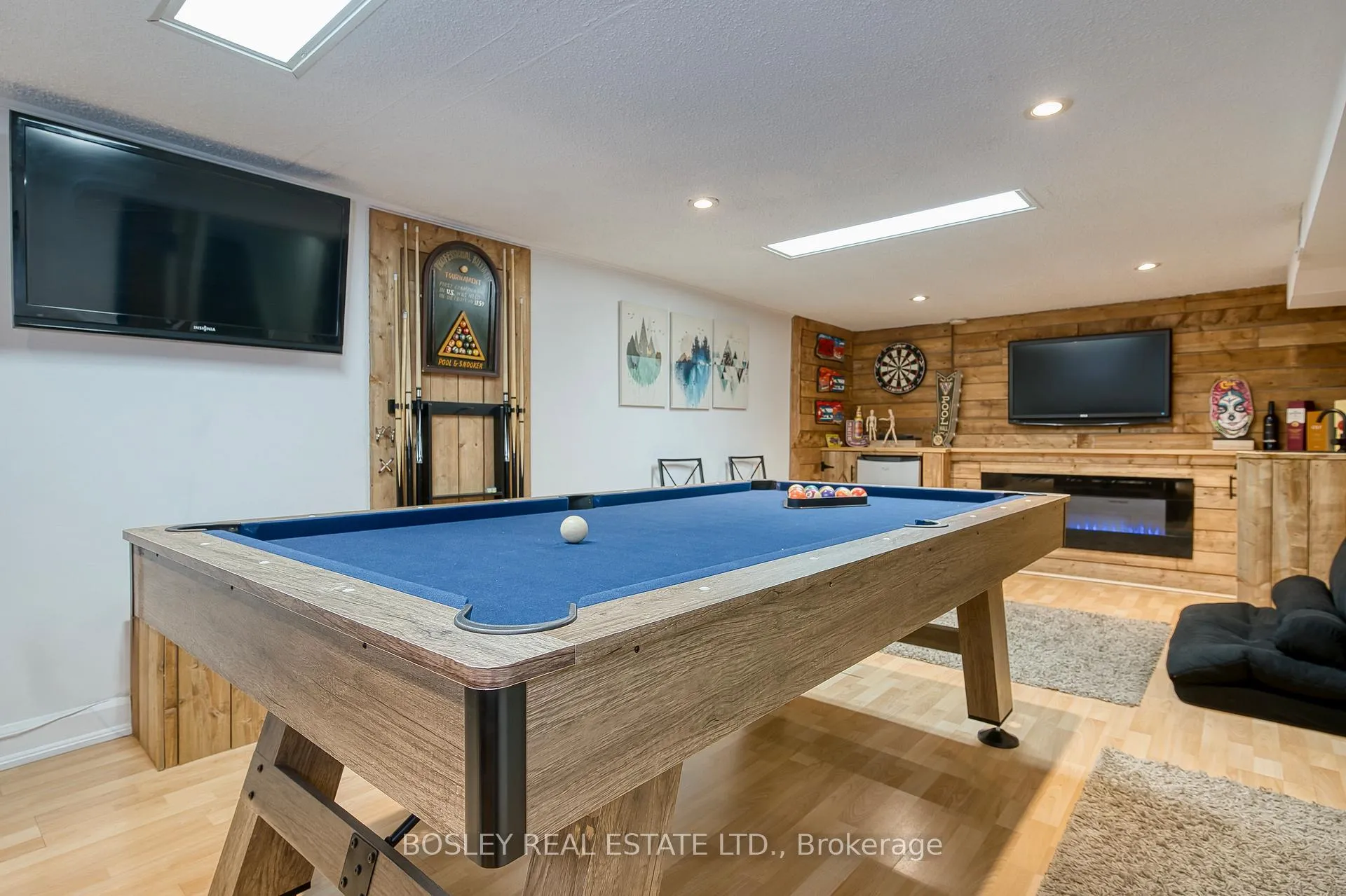 Photo 38 of 23 Farnsworth Drive, North York, Humberlea-Pelmo Park — HOMEH