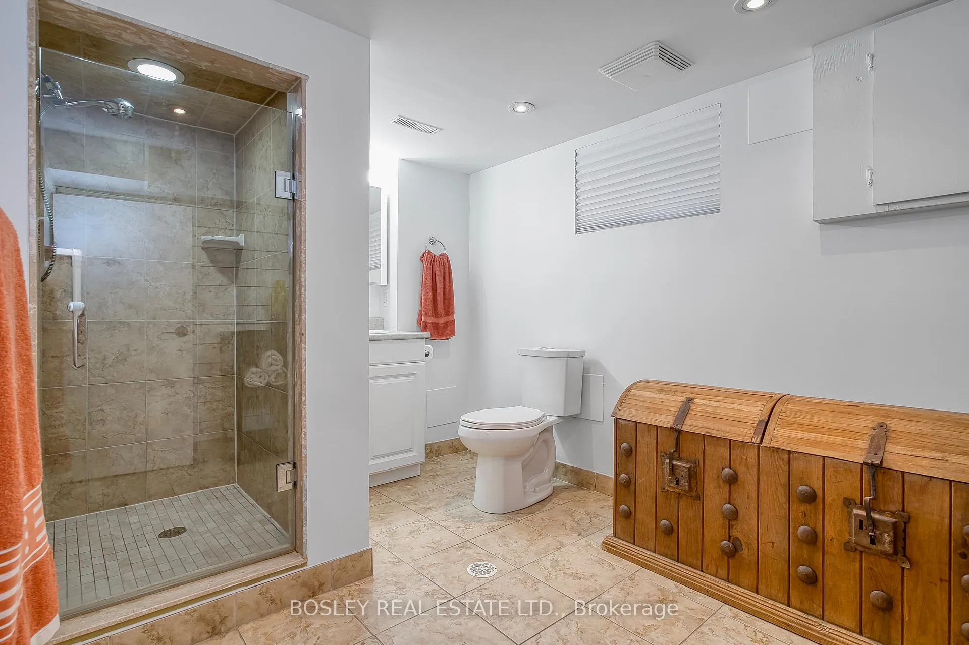 Photo 41 of 23 Farnsworth Drive, North York, Humberlea-Pelmo Park — HOMEH