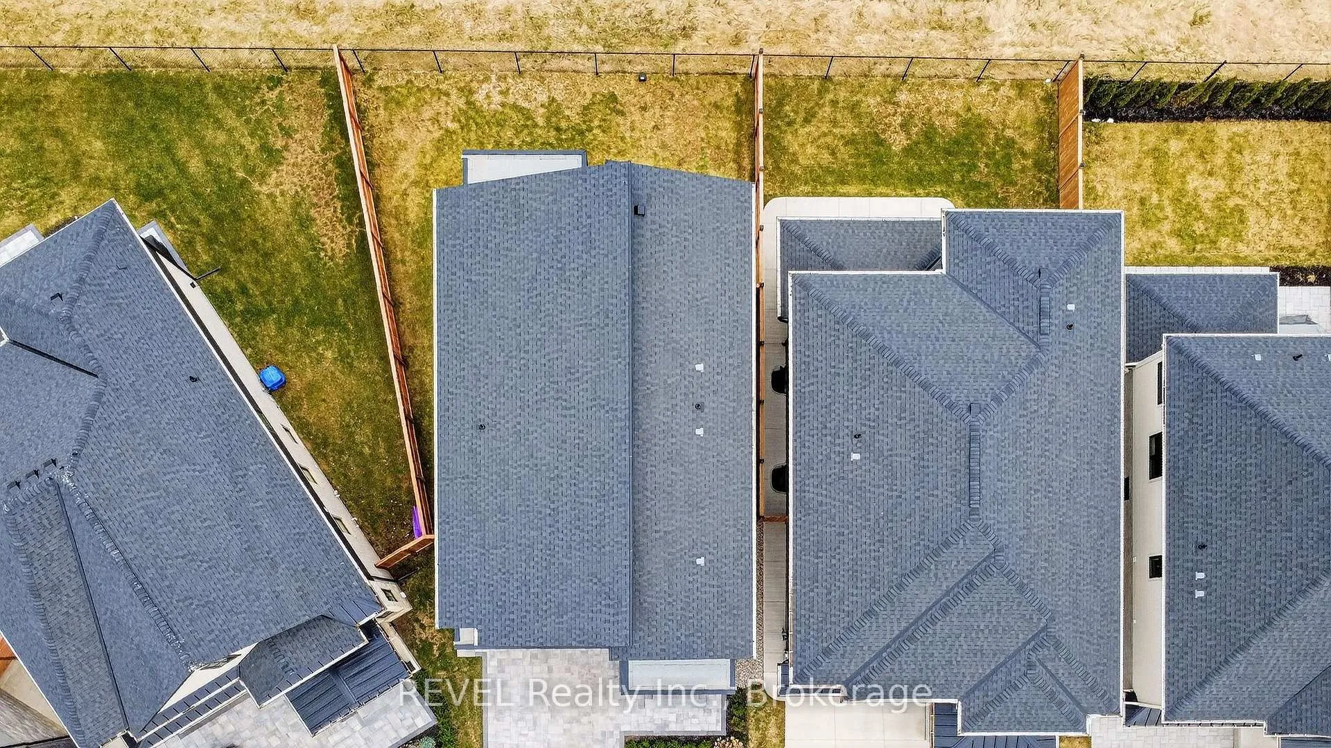 Photo 4 of 17 Arsenault Crescent, Pelham, Fonthill — HOMEH