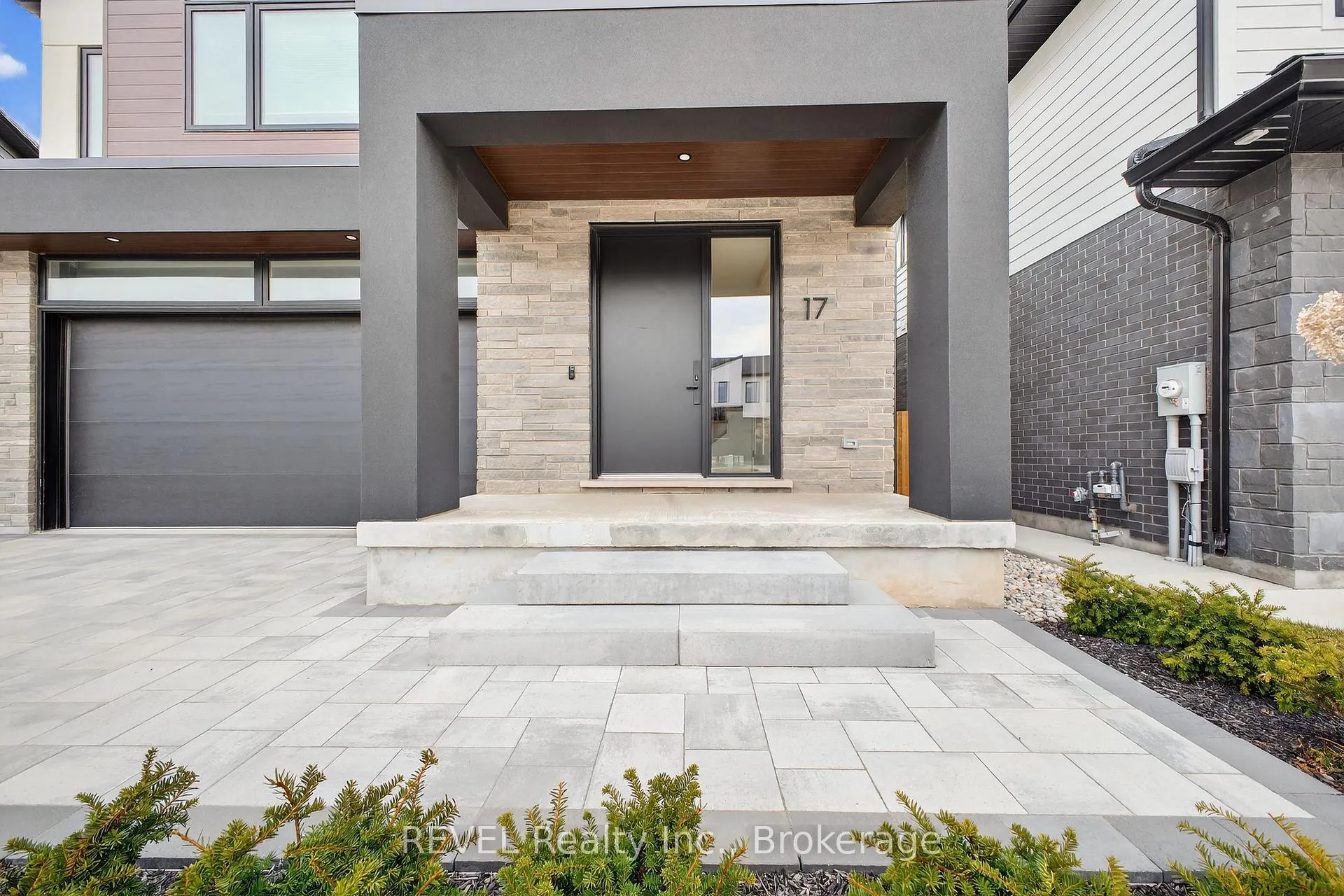 Photo 6 of 17 Arsenault Crescent, Pelham, Fonthill — HOMEH