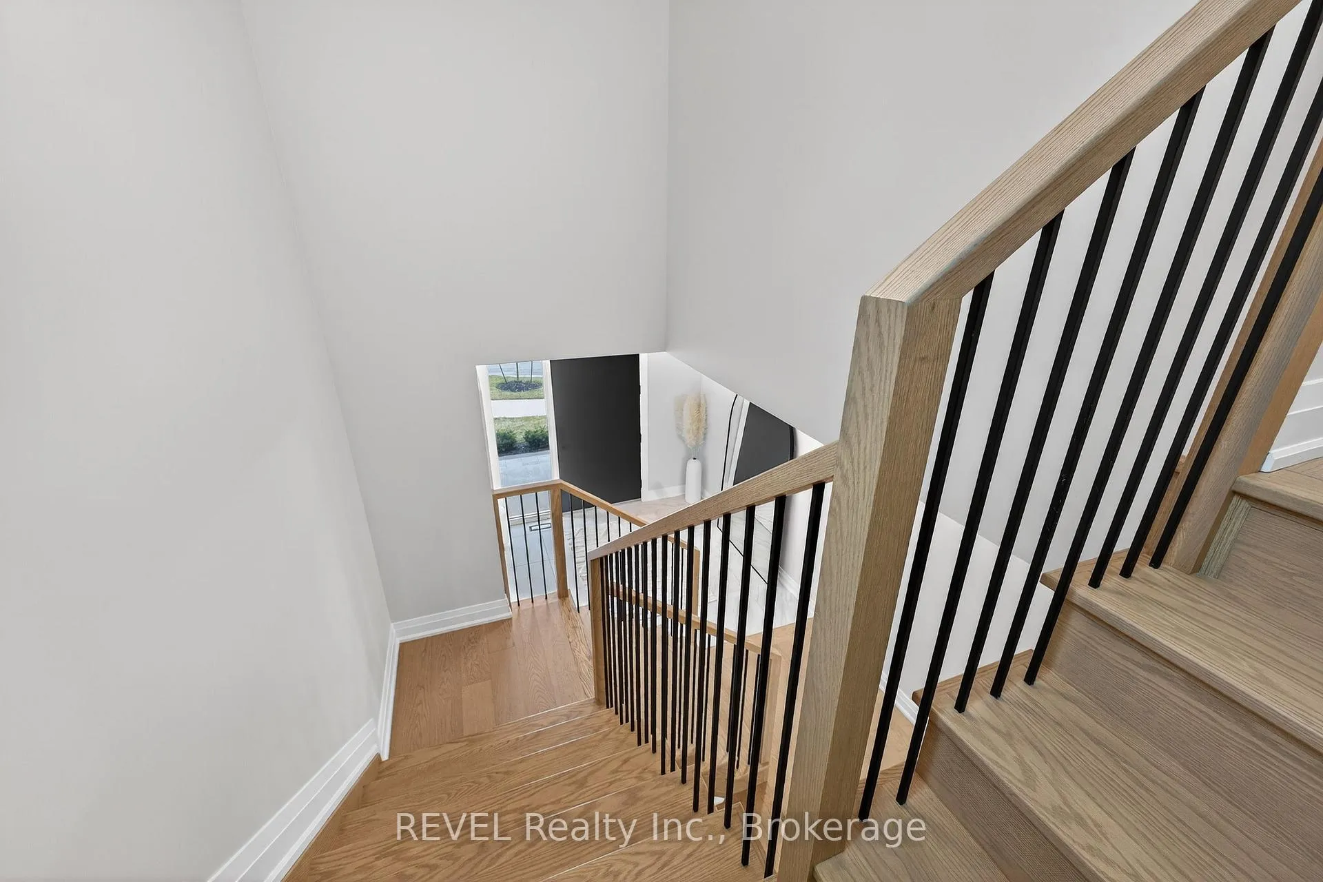 Photo 19 of 17 Arsenault Crescent, Pelham, Fonthill — HOMEH