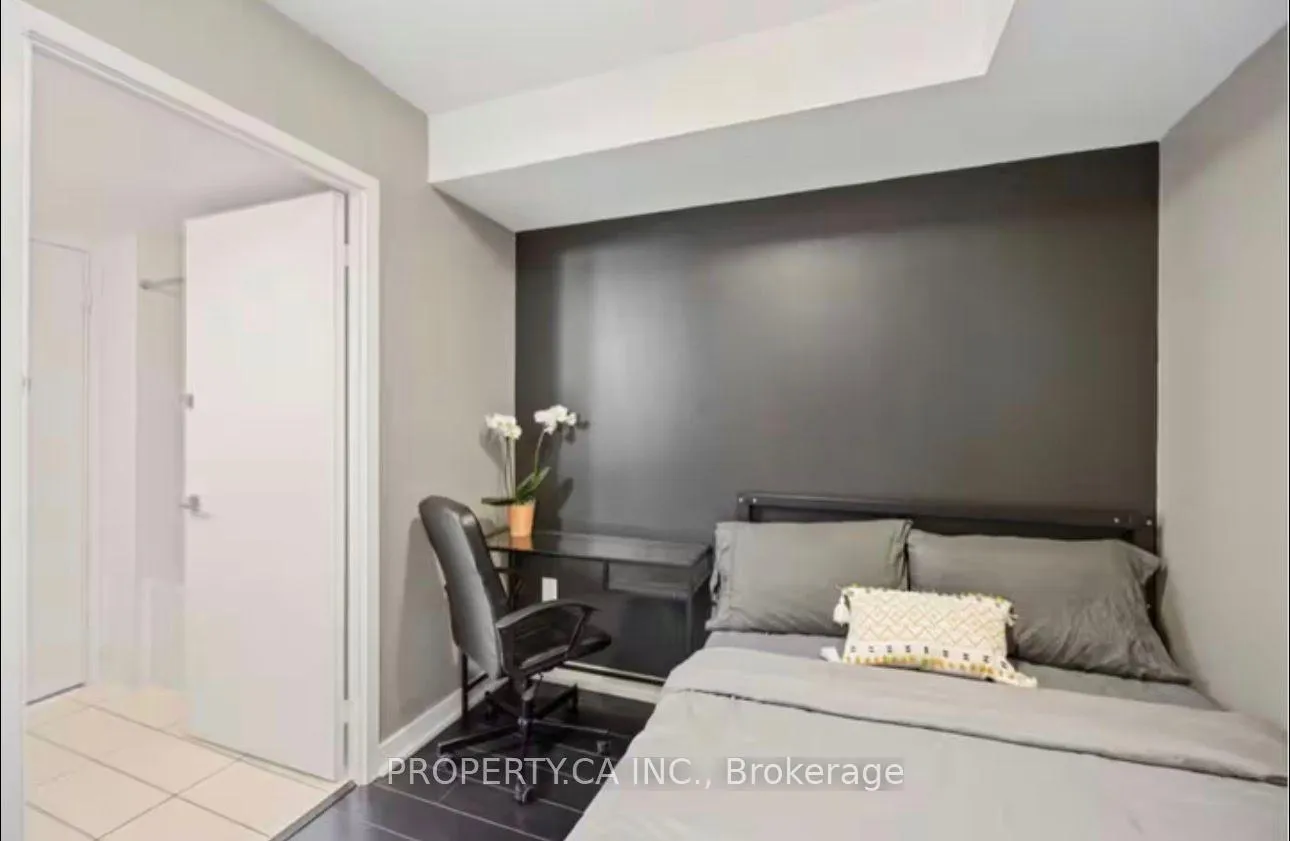 Photo 17 of Unit 341, 15 Iceboat Terrace, Toronto, Waterfront Communities — HOMEH