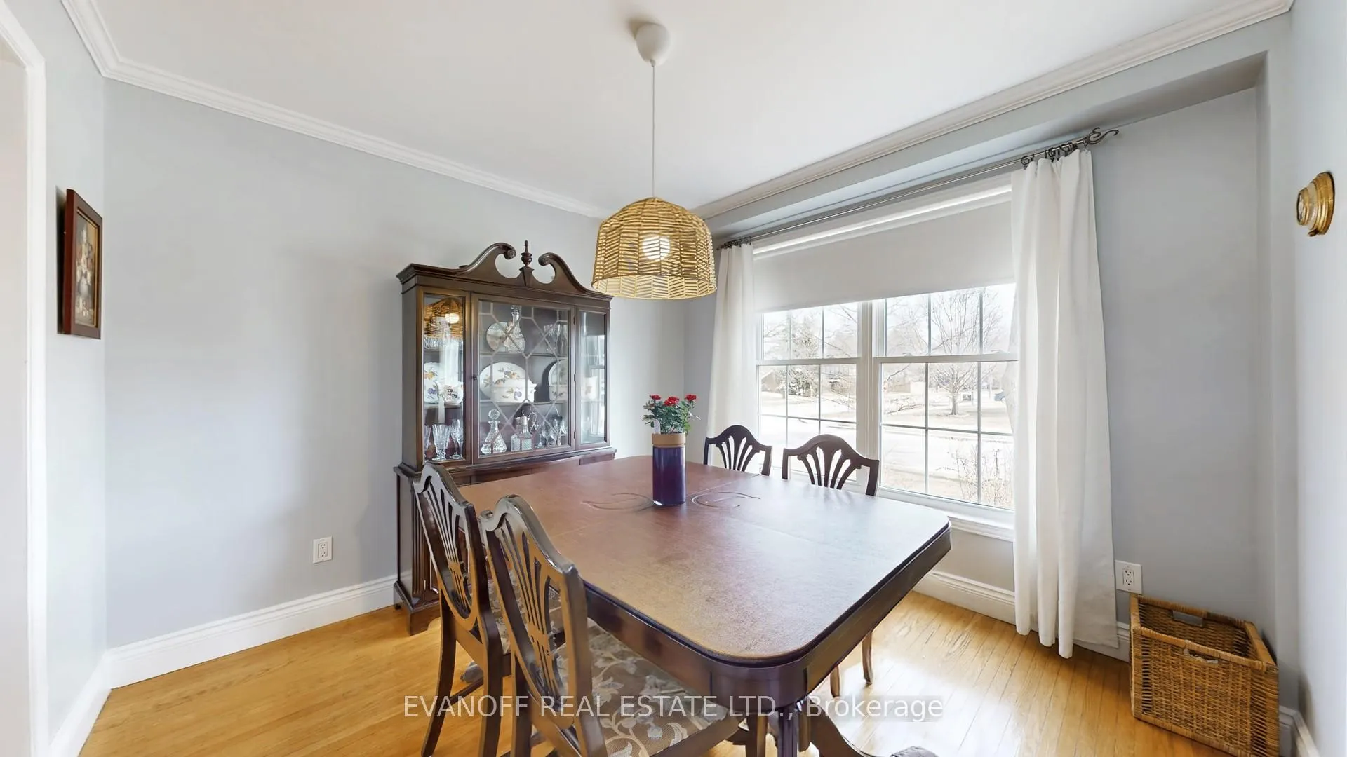 Photo 7 of 1 Sonneck Square, Scarborough, Guildwood — HOMEH