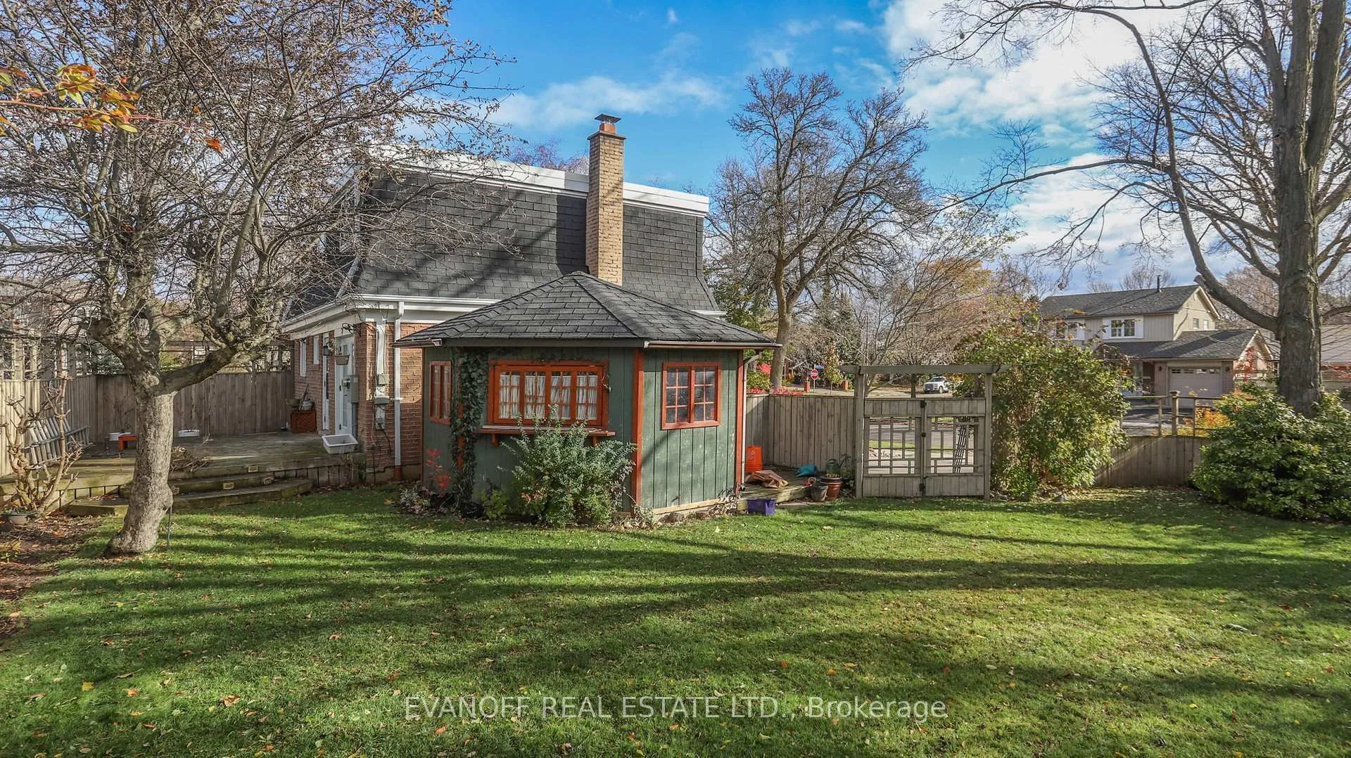 Photo 38 of 1 Sonneck Square, Scarborough, Guildwood — HOMEH