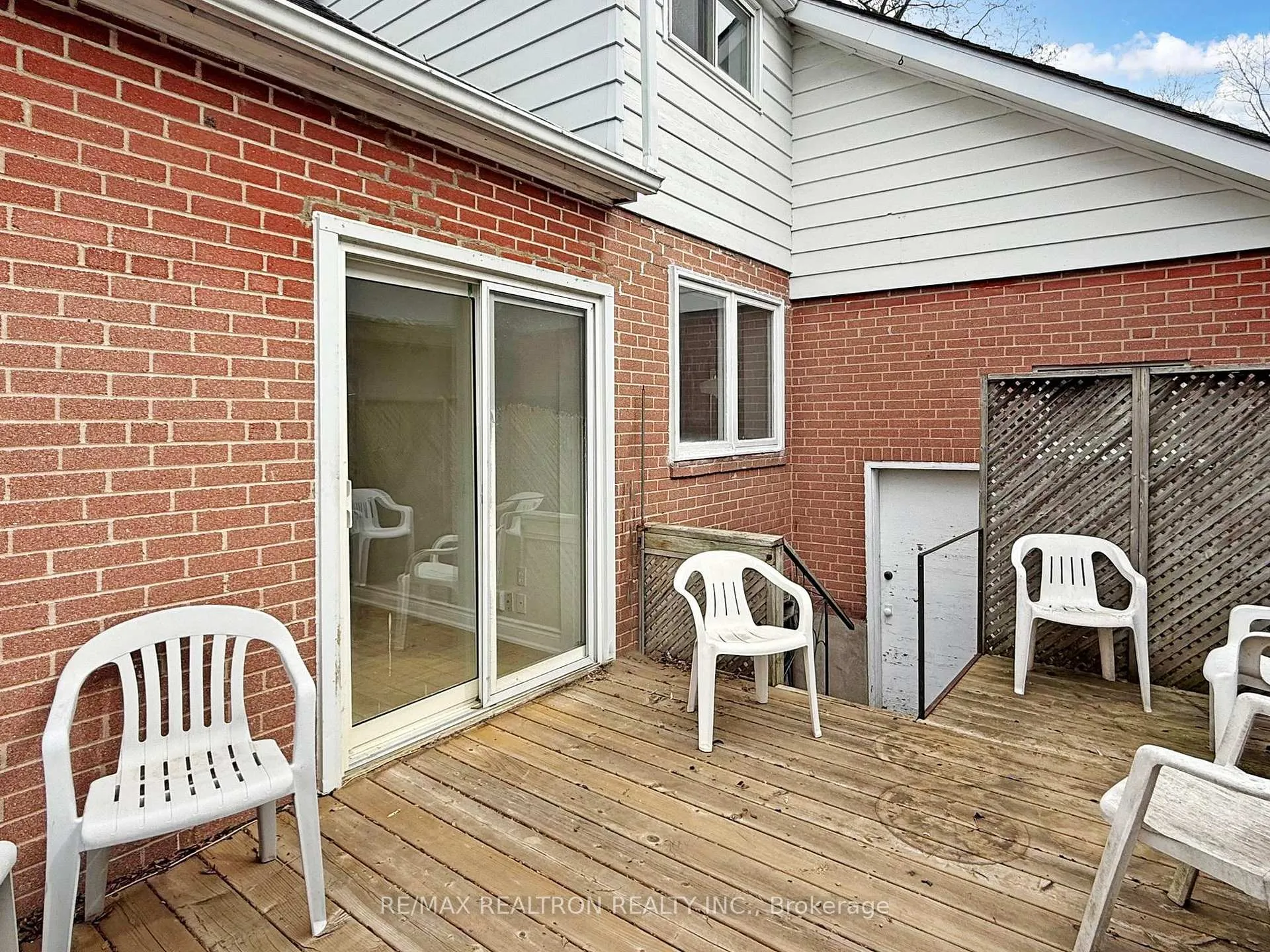 Photo 23 of 24 Hollaman Road, Toronto, Englemount-Lawrence — HOMEH