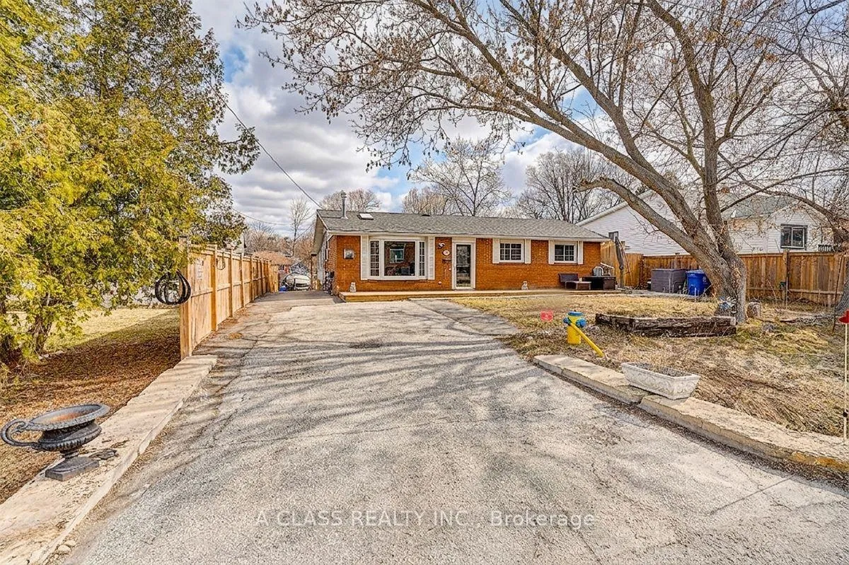Photo 1 of 298 Annshiela Drive, Georgina, Keswick South — HOMEH