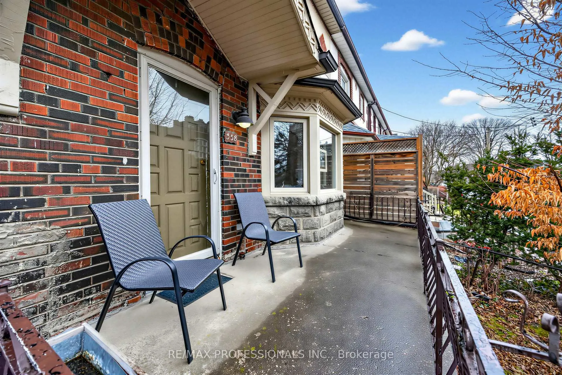 Photo 2 of 358 Roxton Road, Toronto, Palmerston-Little Italy — HOMEH