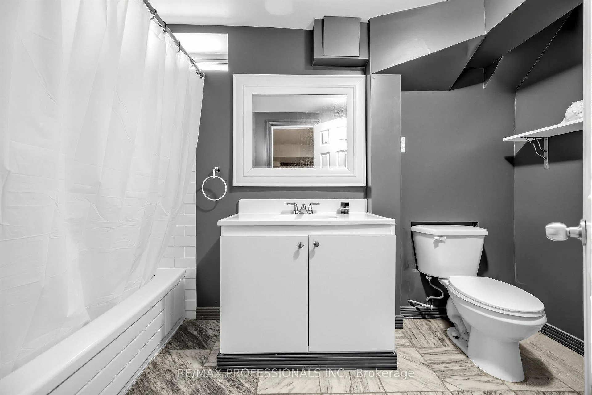 Photo 23 of 358 Roxton Road, Toronto, Palmerston-Little Italy — HOMEH