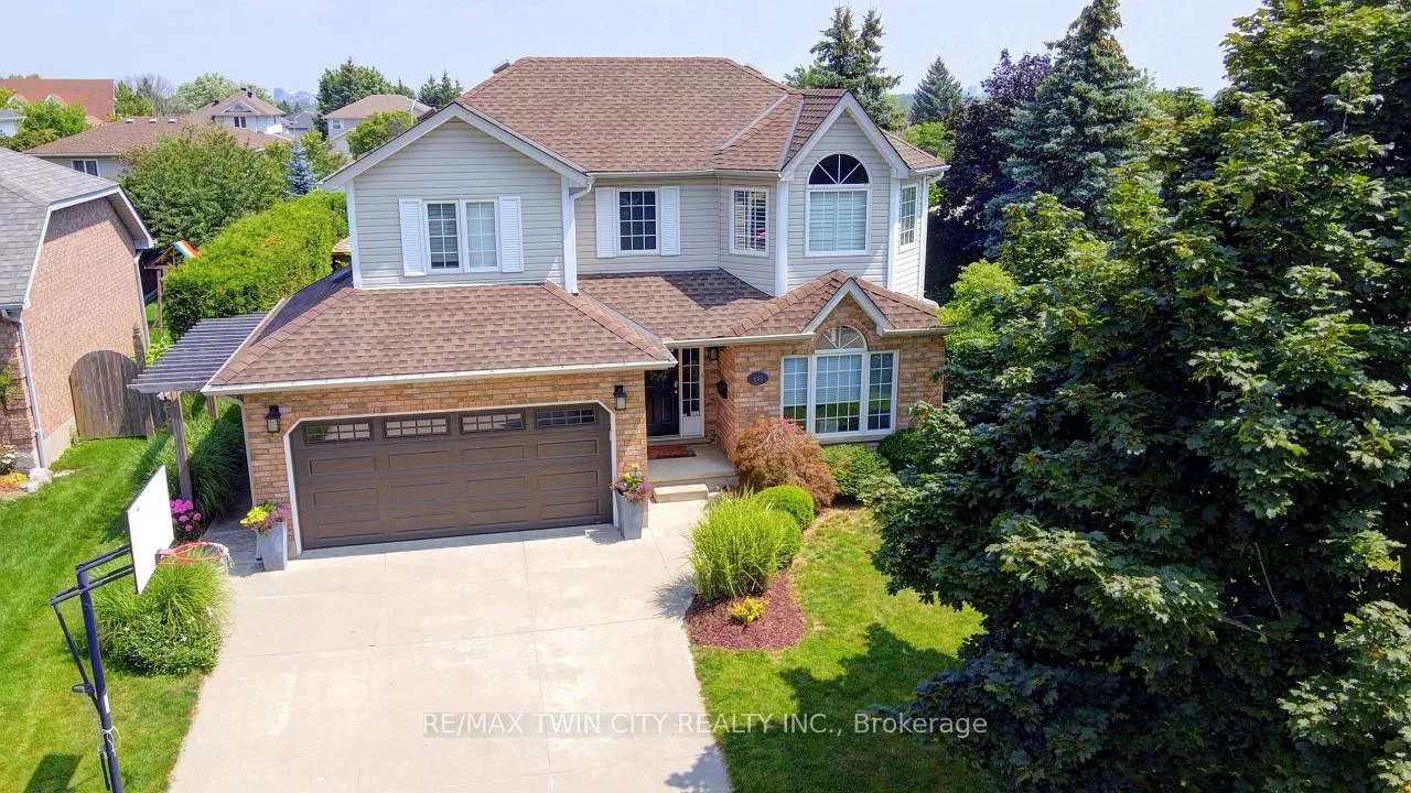 Photo 1 of 640 Heathcliffe Place, Waterloo — HOMEH