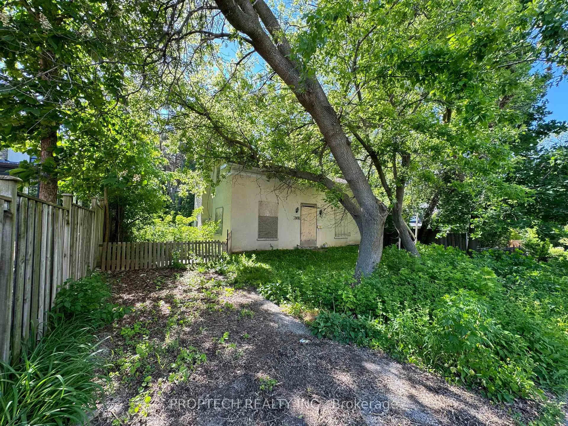 Photo 9 of 7808 Yonge Street, Vaughan, Uplands — HOMEH