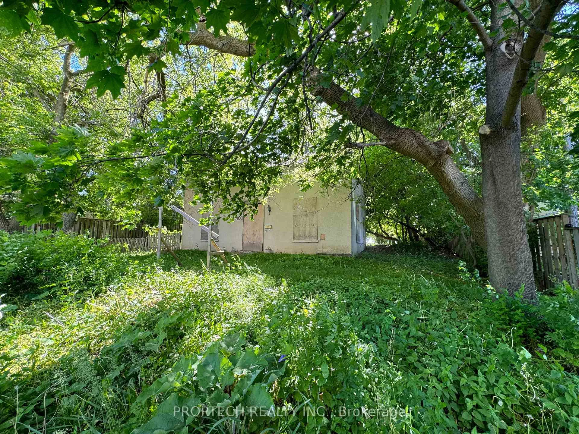 Photo 10 of 7808 Yonge Street, Vaughan, Uplands — HOMEH