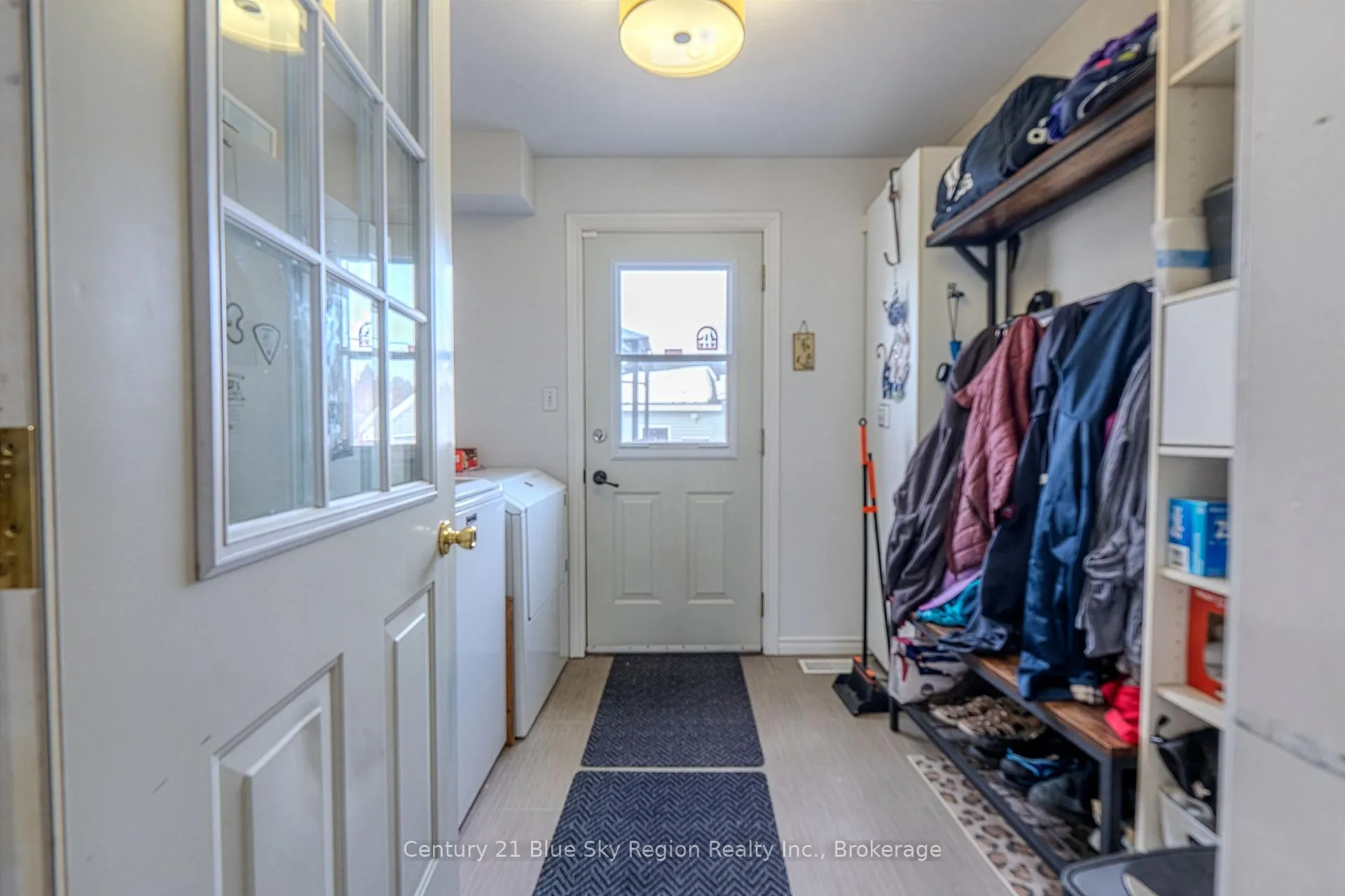 Photo 17 of 127 Fifth Avenue E, North Bay, Central — HOMEH