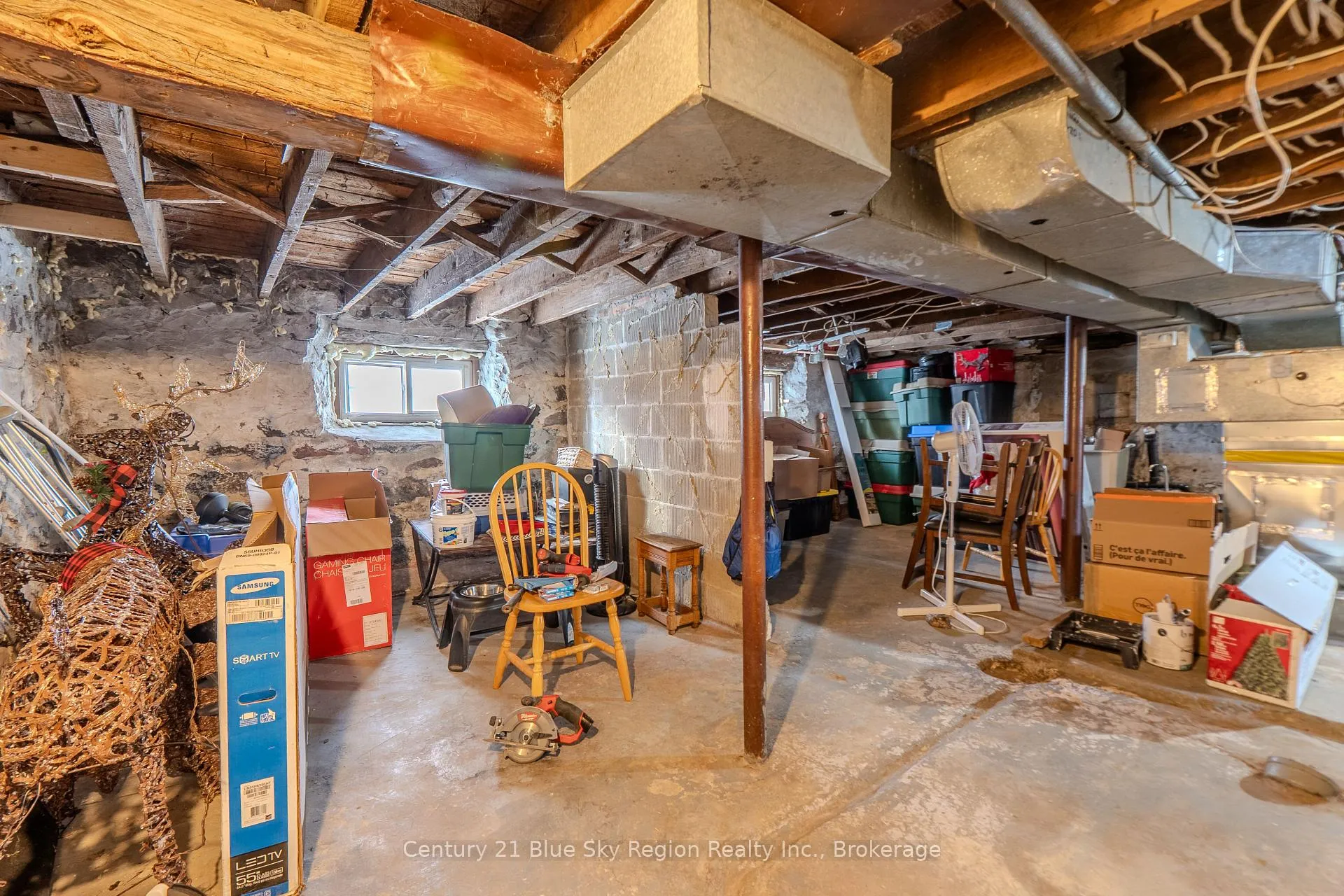 Photo 31 of 127 Fifth Avenue E, North Bay, Central — HOMEH