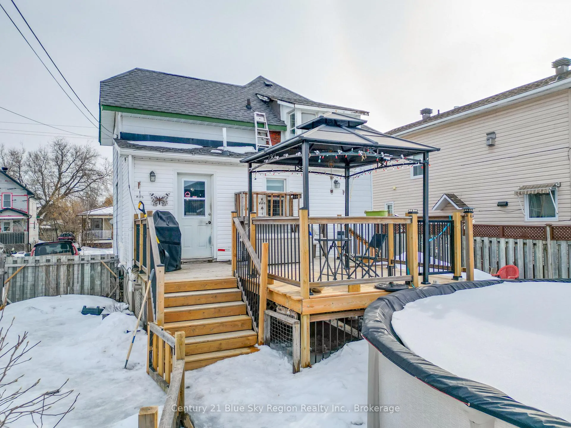Photo 36 of 127 Fifth Avenue E, North Bay, Central — HOMEH