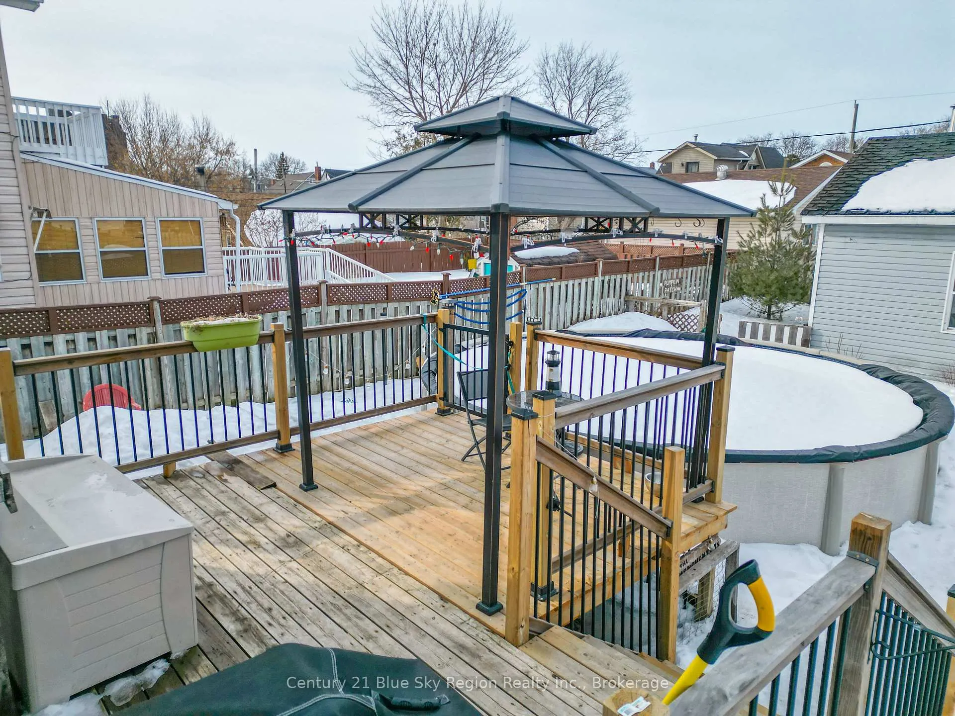 Photo 37 of 127 Fifth Avenue E, North Bay, Central — HOMEH