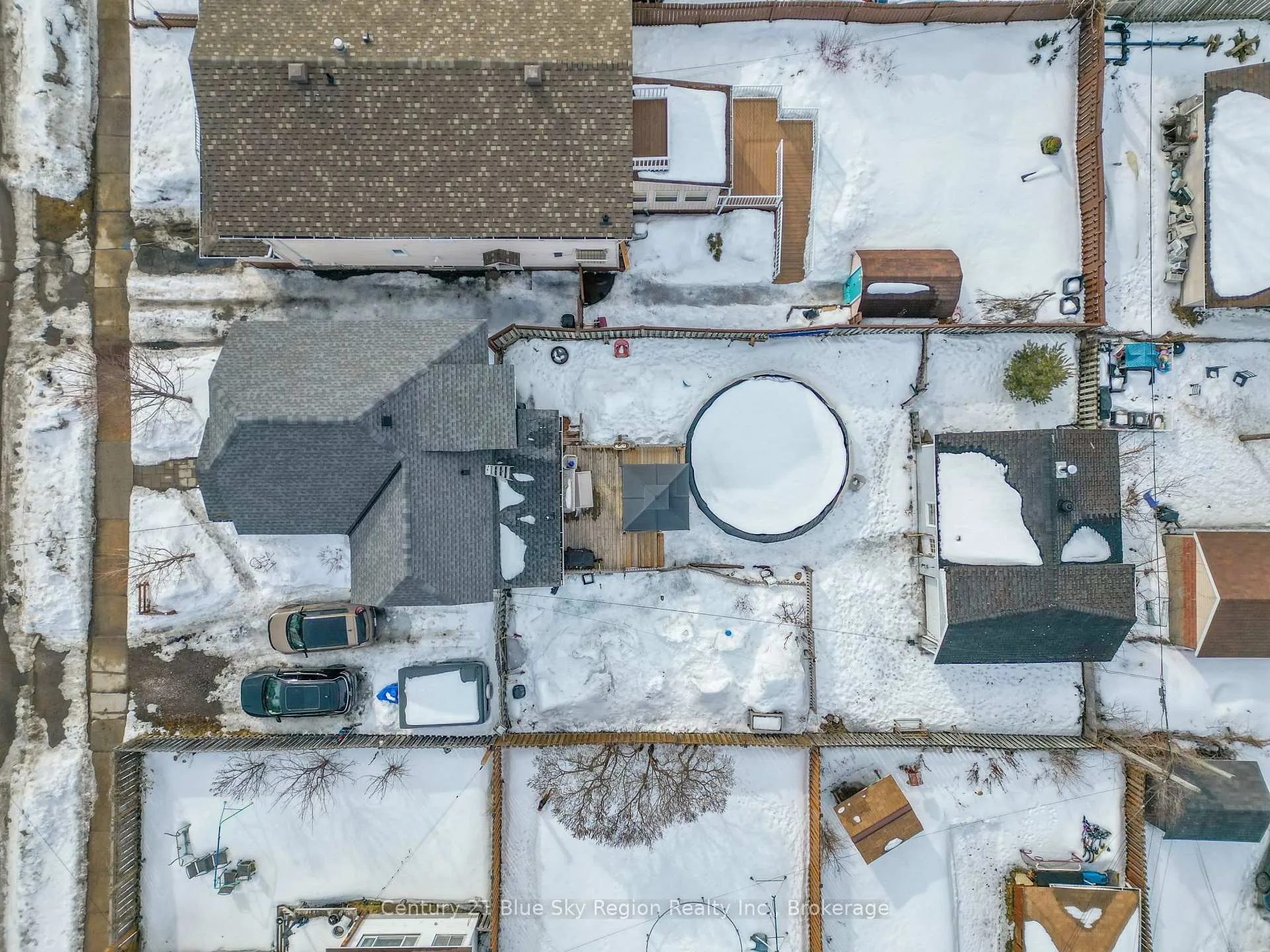 Photo 38 of 127 Fifth Avenue E, North Bay, Central — HOMEH