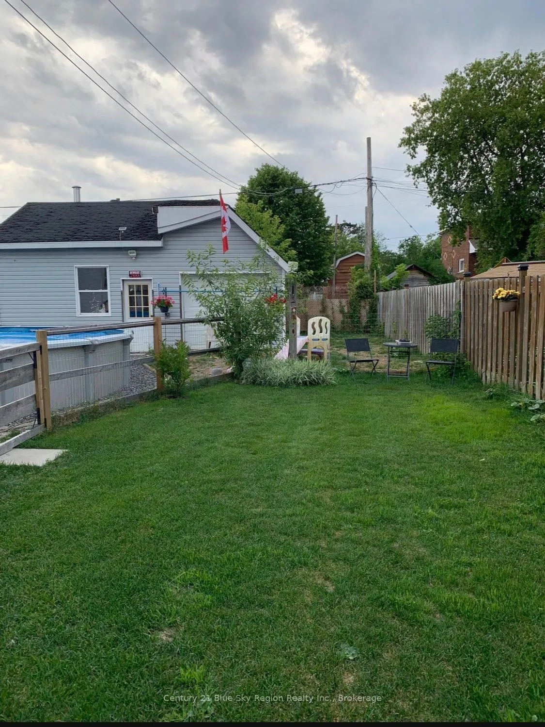 Photo 49 of 127 Fifth Avenue E, North Bay, Central — HOMEH
