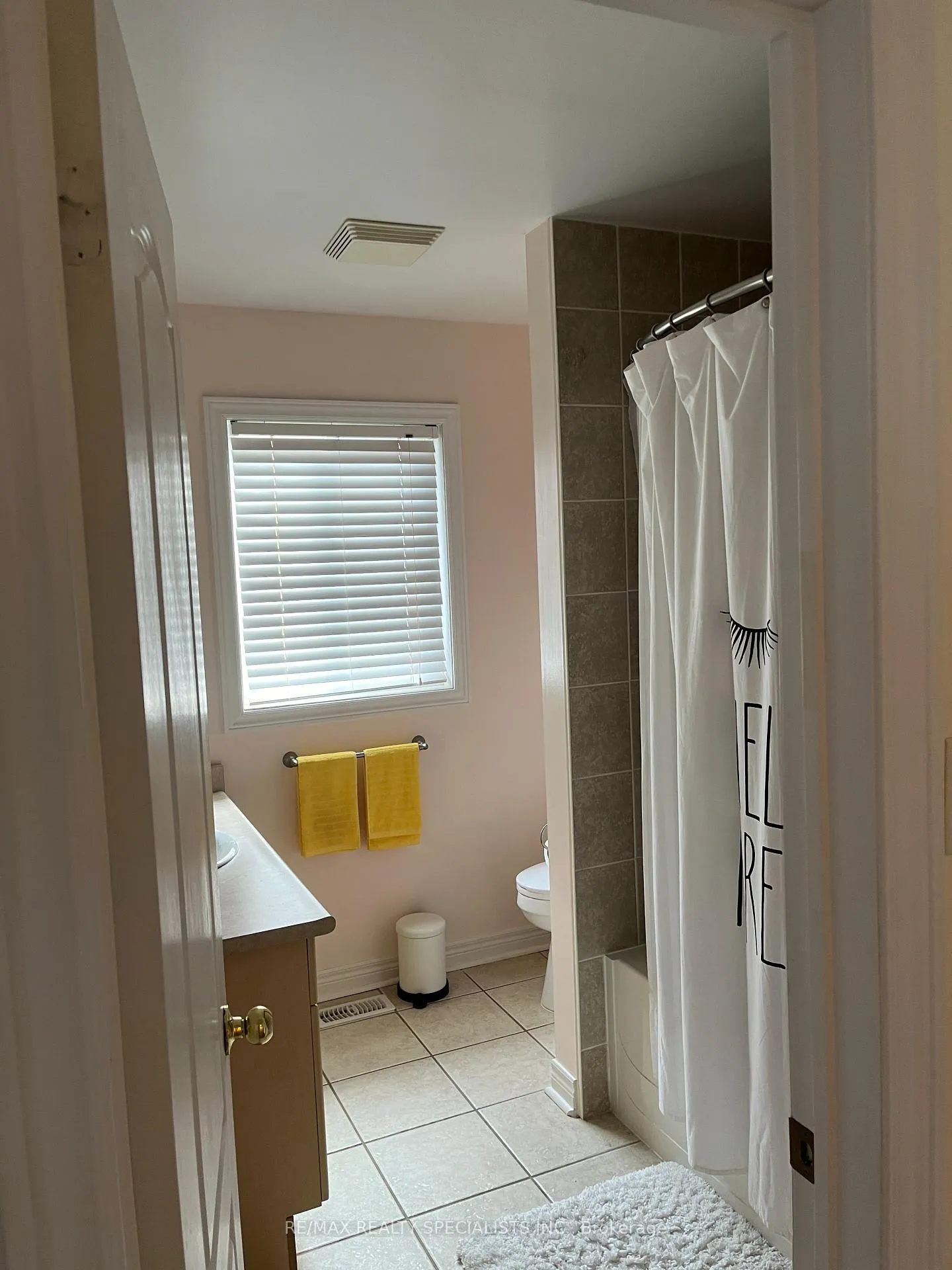 Photo 9 of 1098 Cumming Boulevard, Milton, Clarke — HOMEH