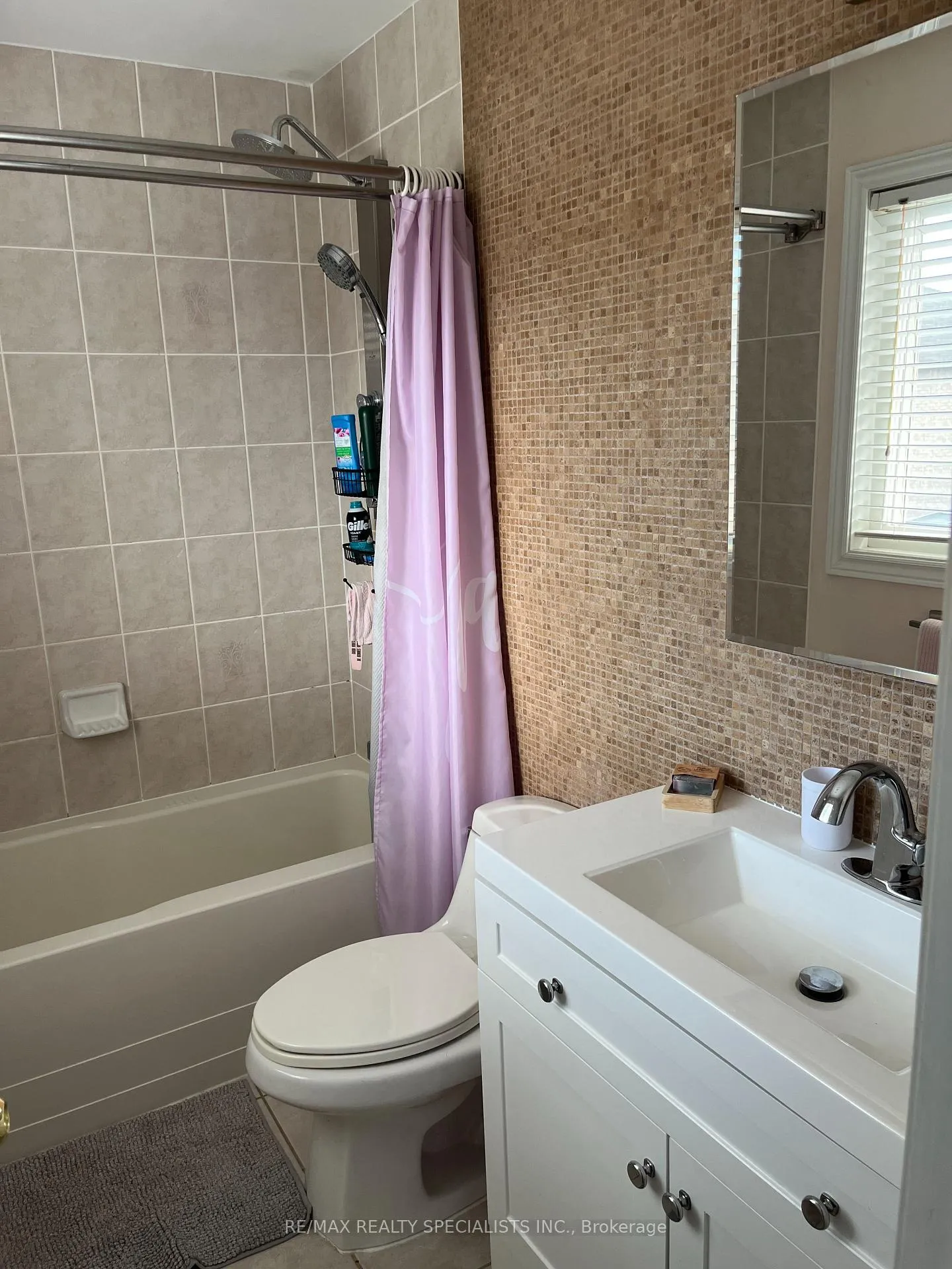 Photo 13 of 1098 Cumming Boulevard, Milton, Clarke — HOMEH