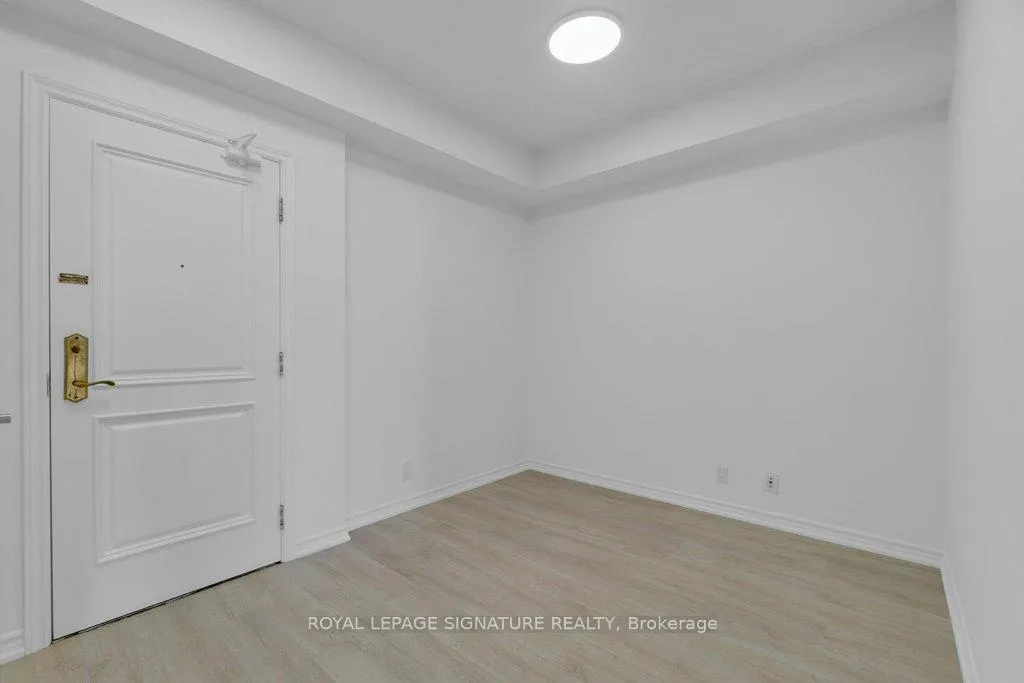 Photo 6 of Unit 707, 9235 Jane Street, Vaughan, Maple — HOMEH