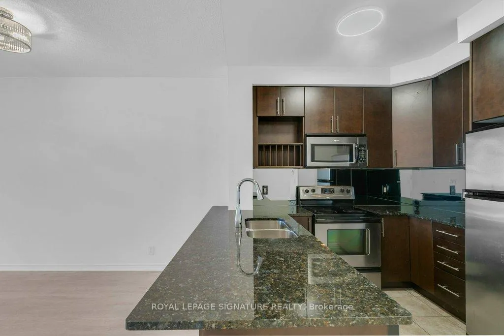 Photo 9 of Unit 707, 9235 Jane Street, Vaughan, Maple — HOMEH