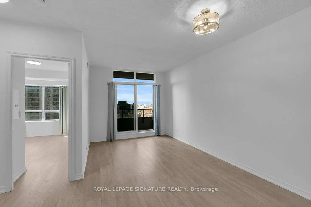Photo 11 of Unit 707, 9235 Jane Street, Vaughan, Maple — HOMEH