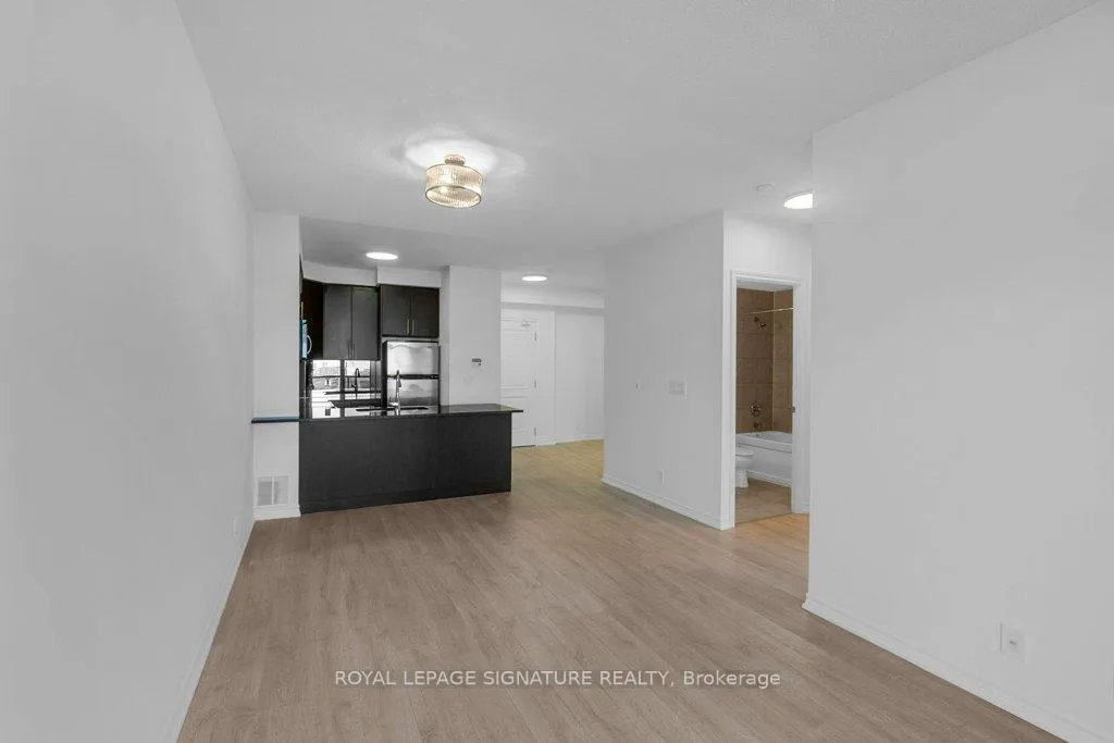 Photo 12 of Unit 707, 9235 Jane Street, Vaughan, Maple — HOMEH