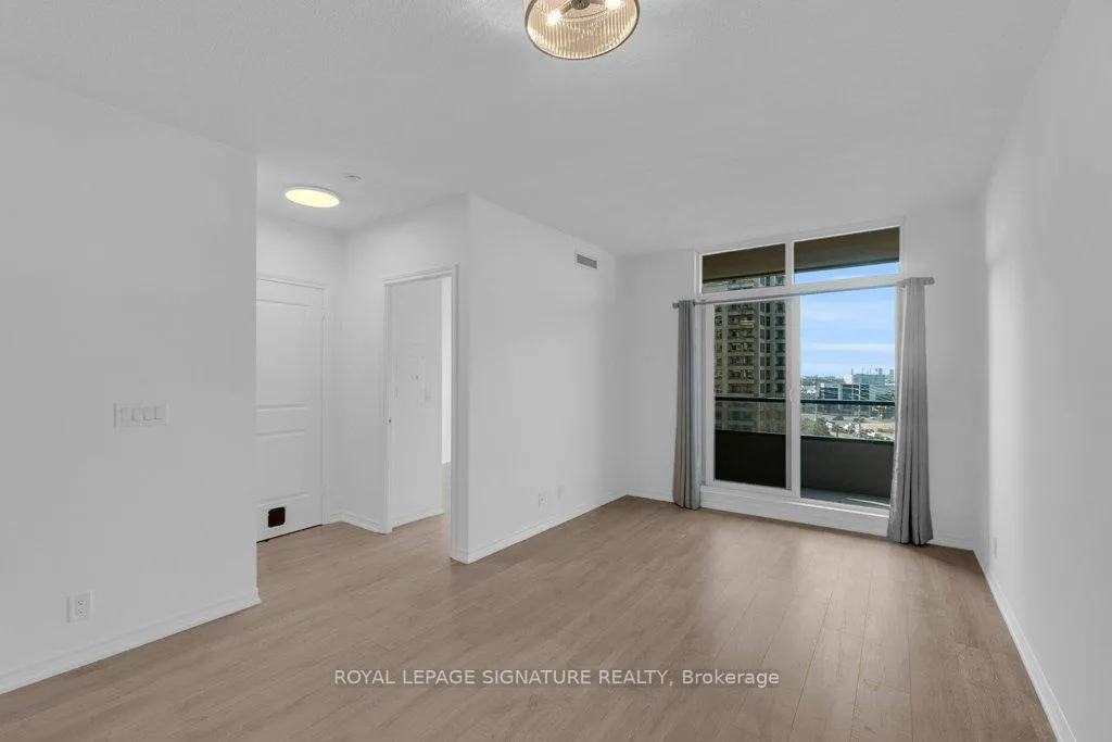 Photo 13 of Unit 707, 9235 Jane Street, Vaughan, Maple — HOMEH