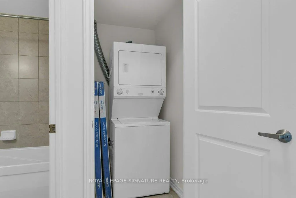 Photo 18 of Unit 707, 9235 Jane Street, Vaughan, Maple — HOMEH