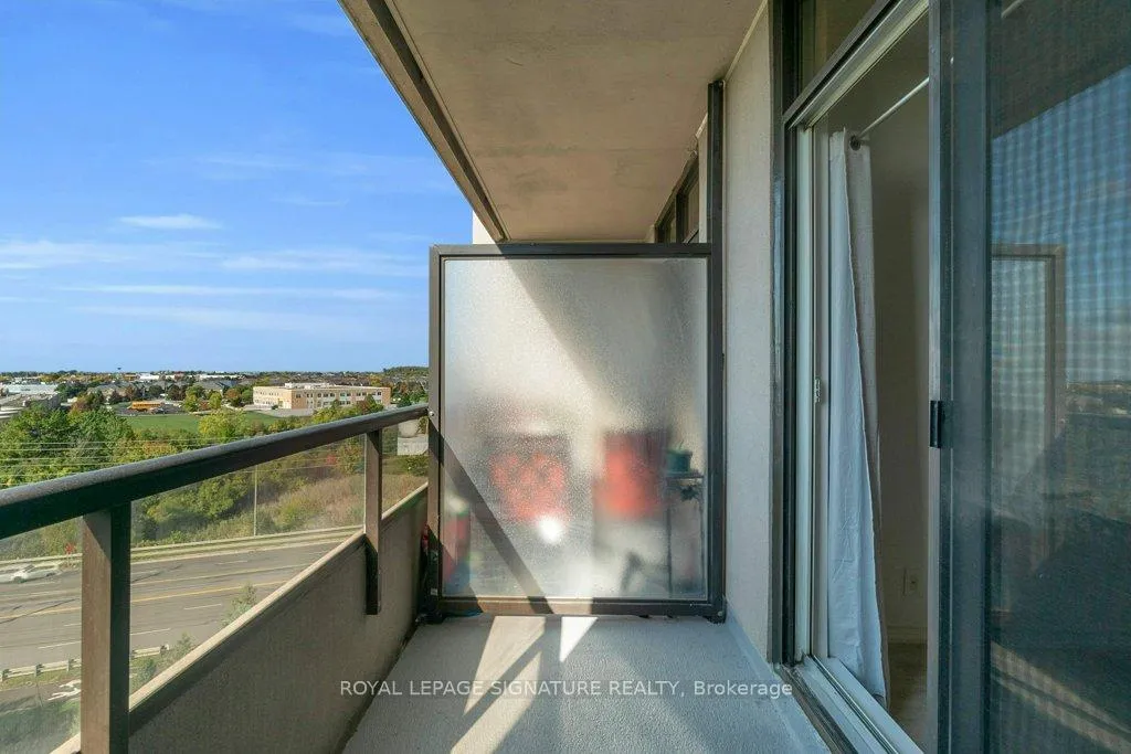 Photo 21 of Unit 707, 9235 Jane Street, Vaughan, Maple — HOMEH