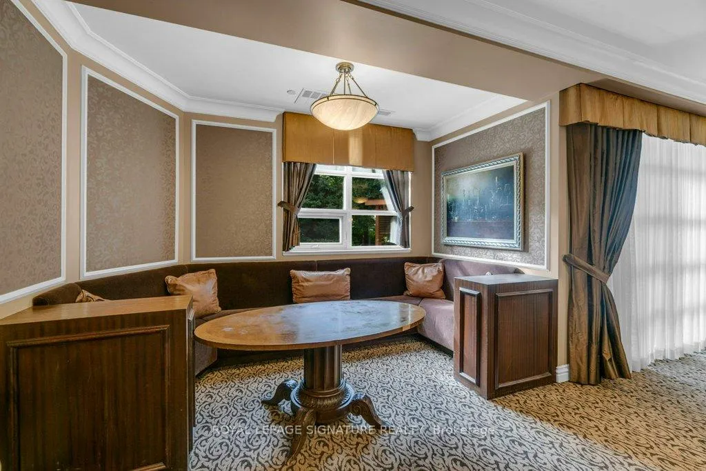 Photo 24 of Unit 707, 9235 Jane Street, Vaughan, Maple — HOMEH