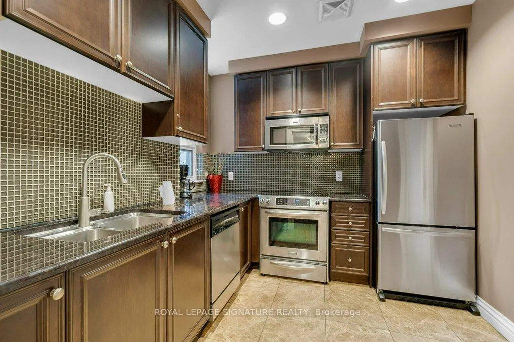 Photo 27 of Unit 707, 9235 Jane Street, Vaughan, Maple — HOMEH