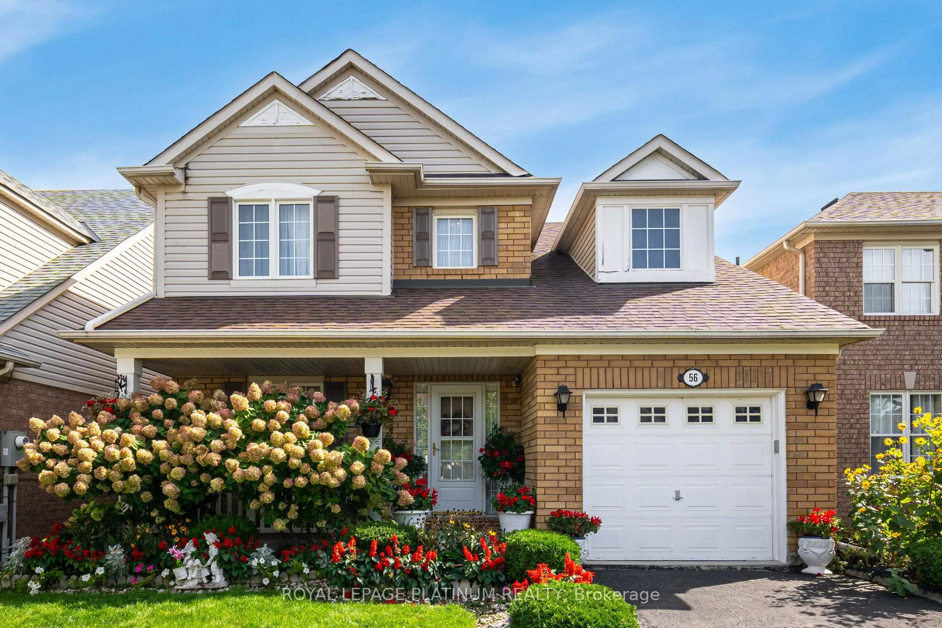 Front of 56 Vista Green Crescent