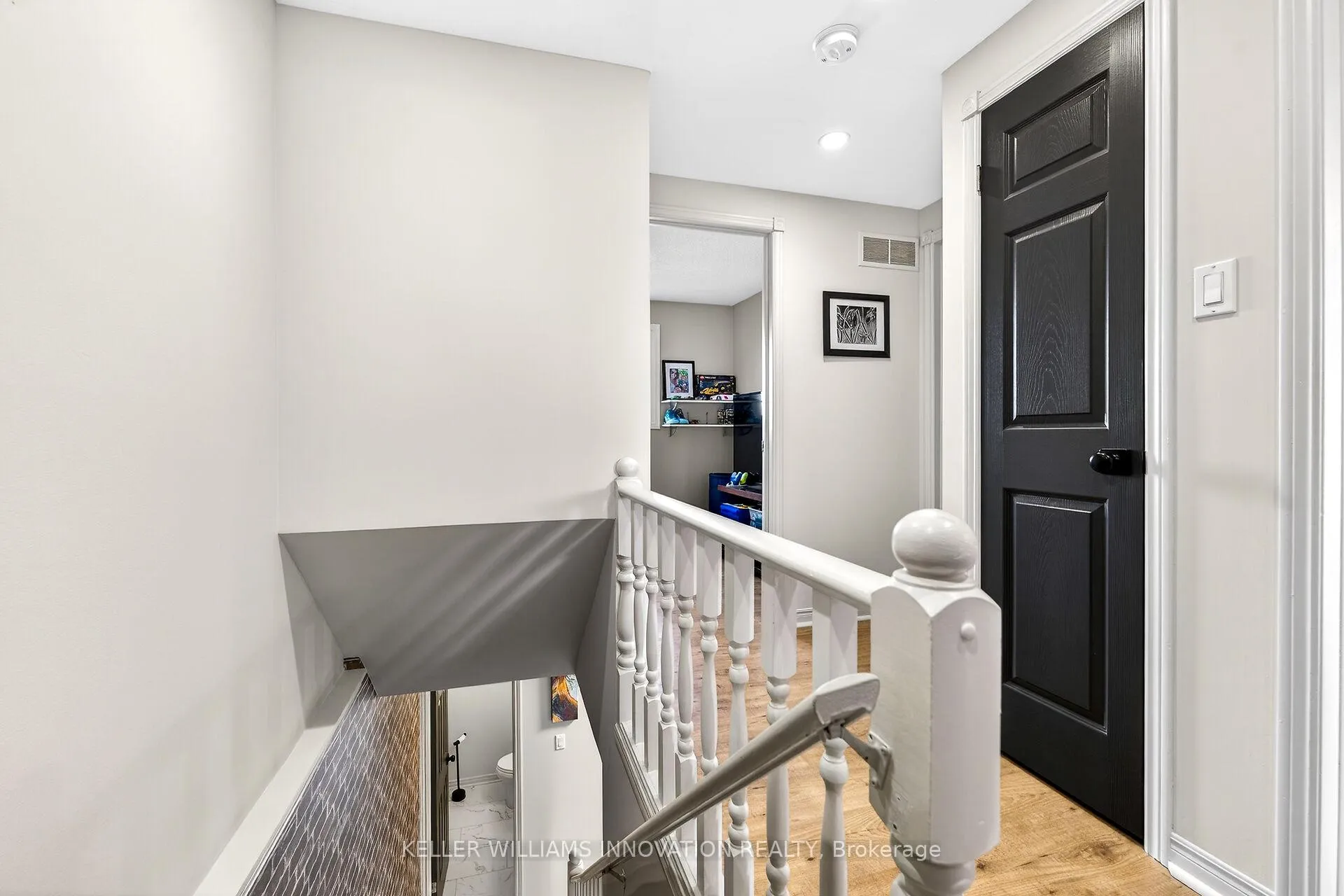 Photo 31 of 19 Grand Avenue, Grimsby, Grimsby Beach — HOMEH