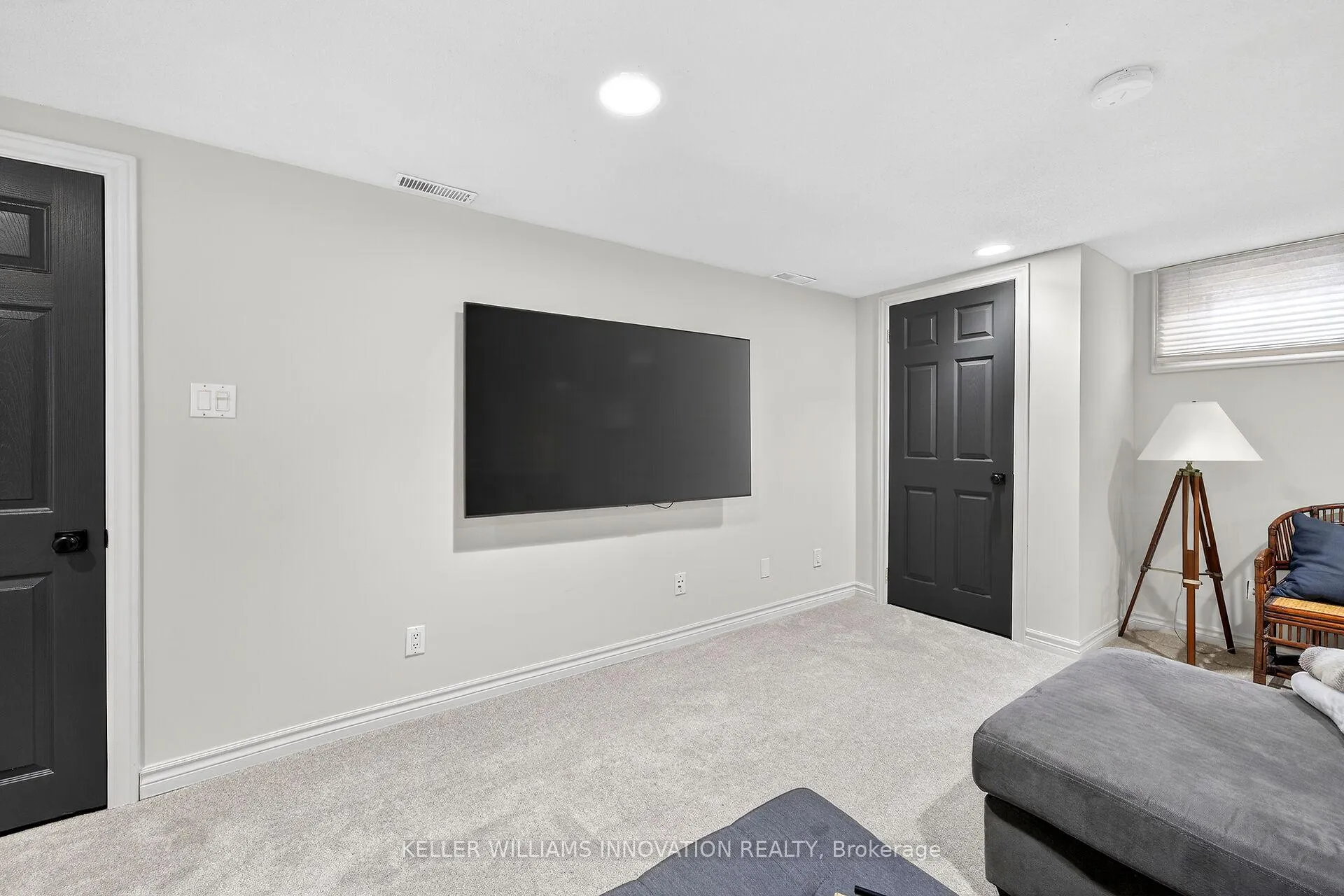 Photo 34 of 19 Grand Avenue, Grimsby, Grimsby Beach — HOMEH