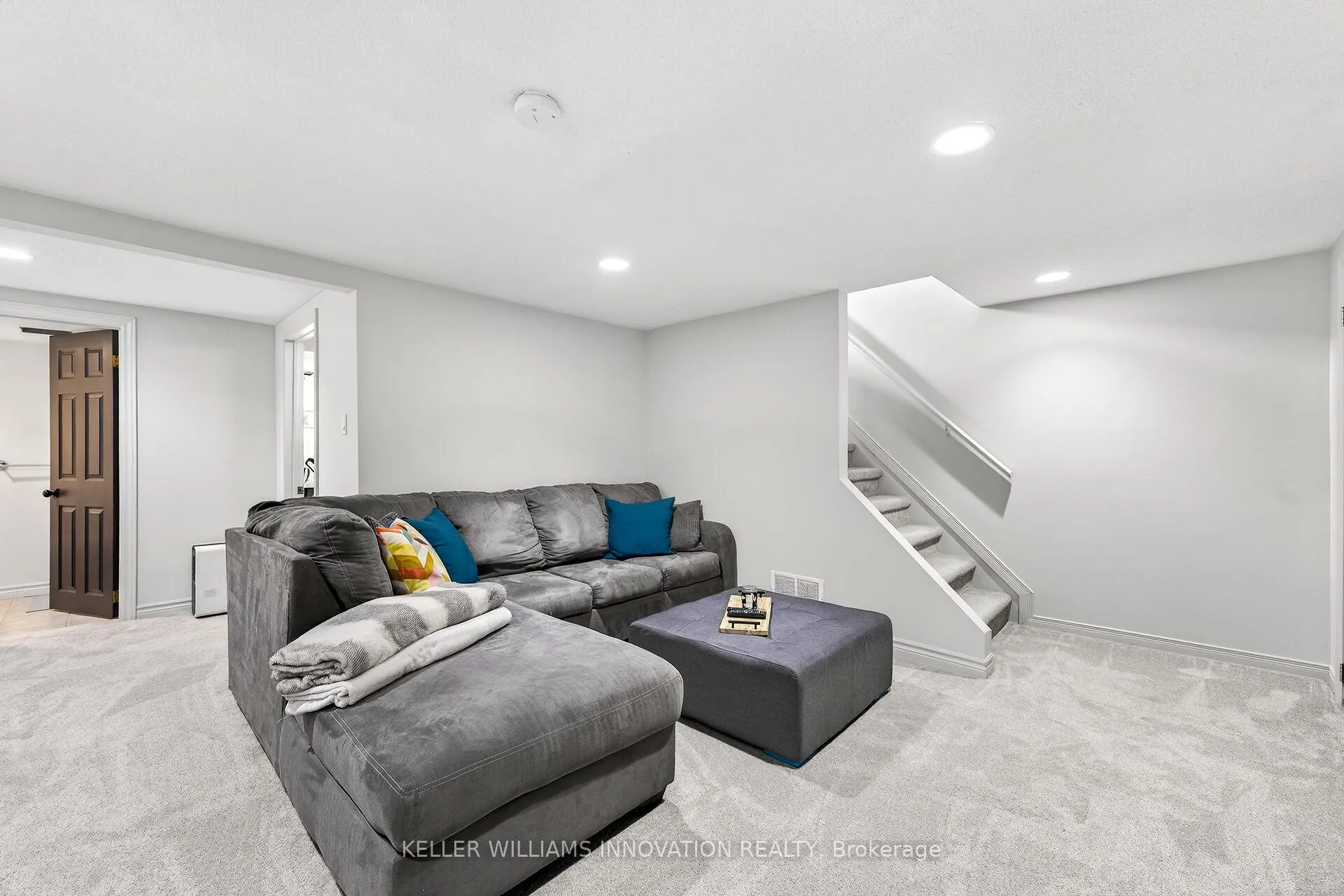 Photo 38 of 19 Grand Avenue, Grimsby, Grimsby Beach — HOMEH