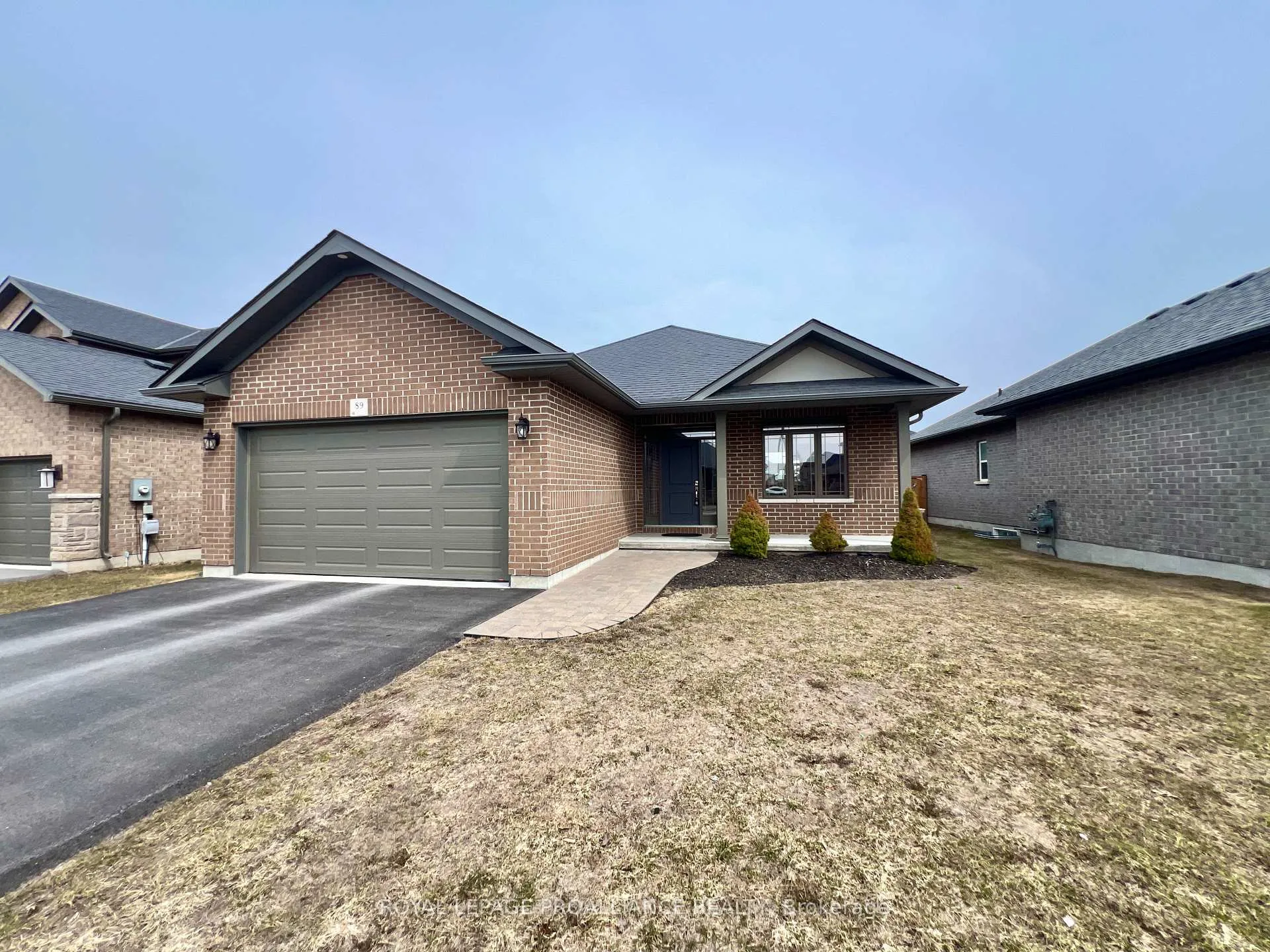 Photo 2 of 89 Hampton Ridge Drive, Belleville, Thurlow Ward — HOMEH