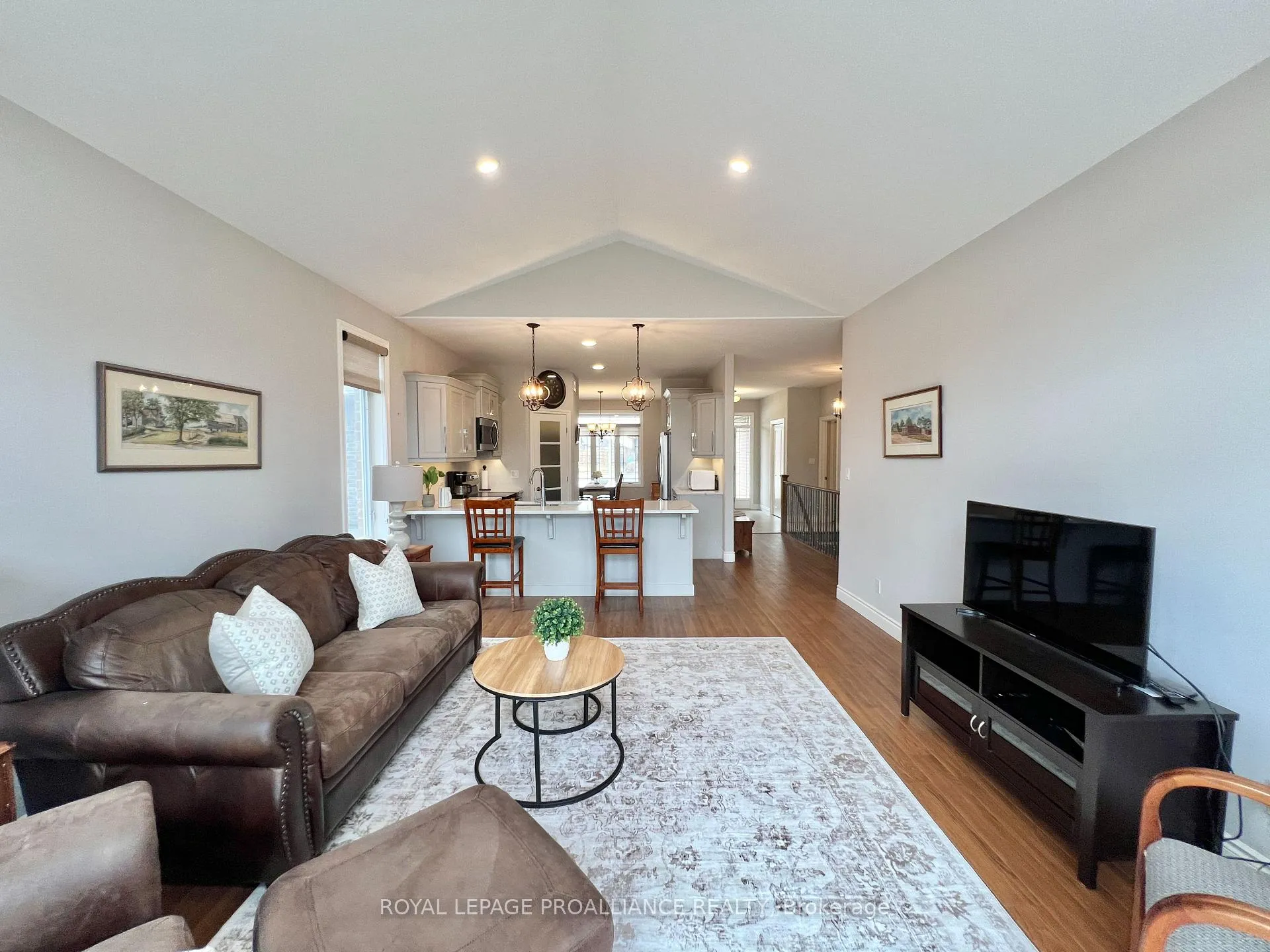 Photo 9 of 89 Hampton Ridge Drive, Belleville, Thurlow Ward — HOMEH