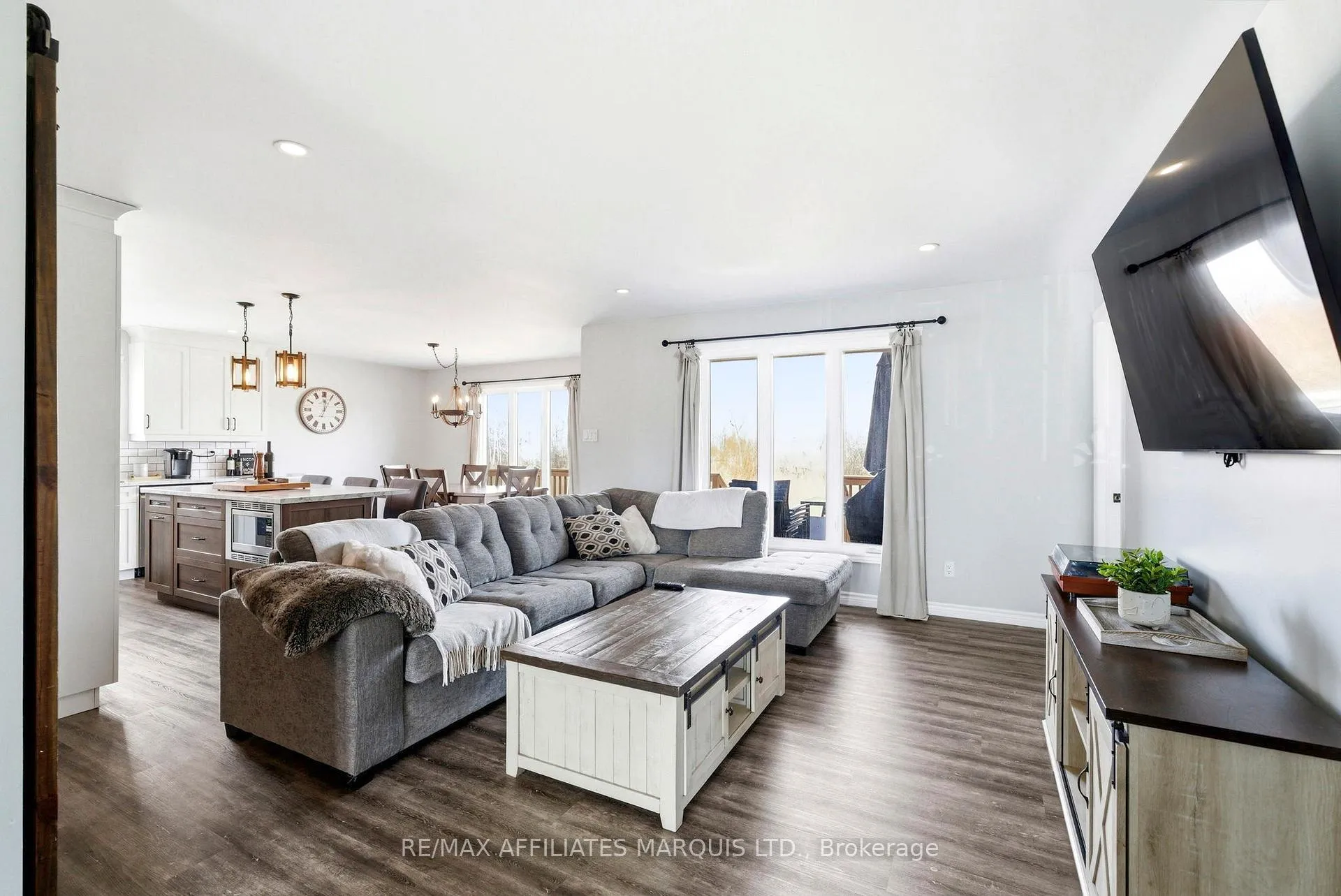 Photo 10 of 15683 County Road 43, North Stormont, North Stormont (Finch) Twp — HOMEH