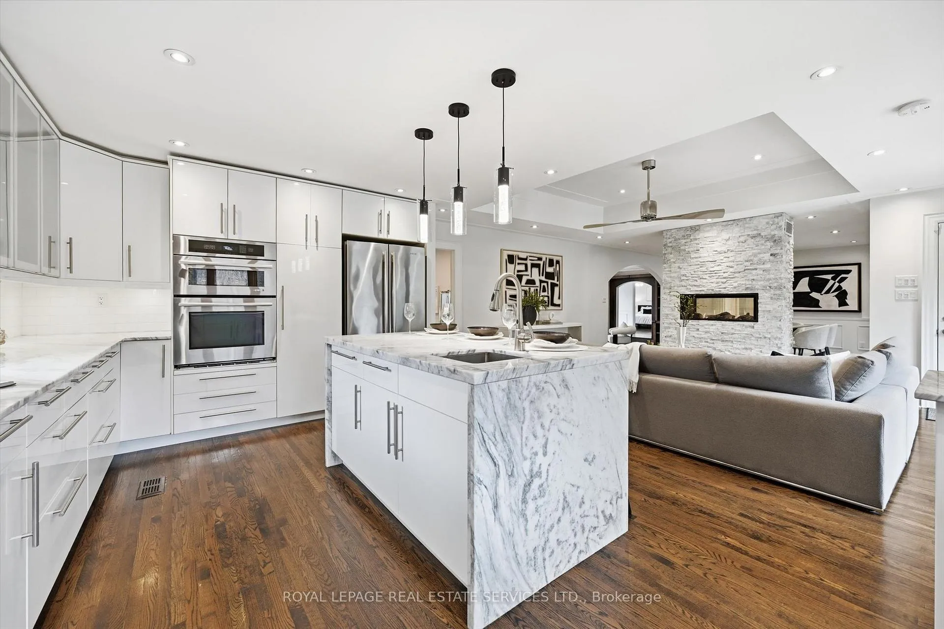 Photo 35 of 108 Lloyminn Avenue, Hamilton, Ancaster — HOMEH