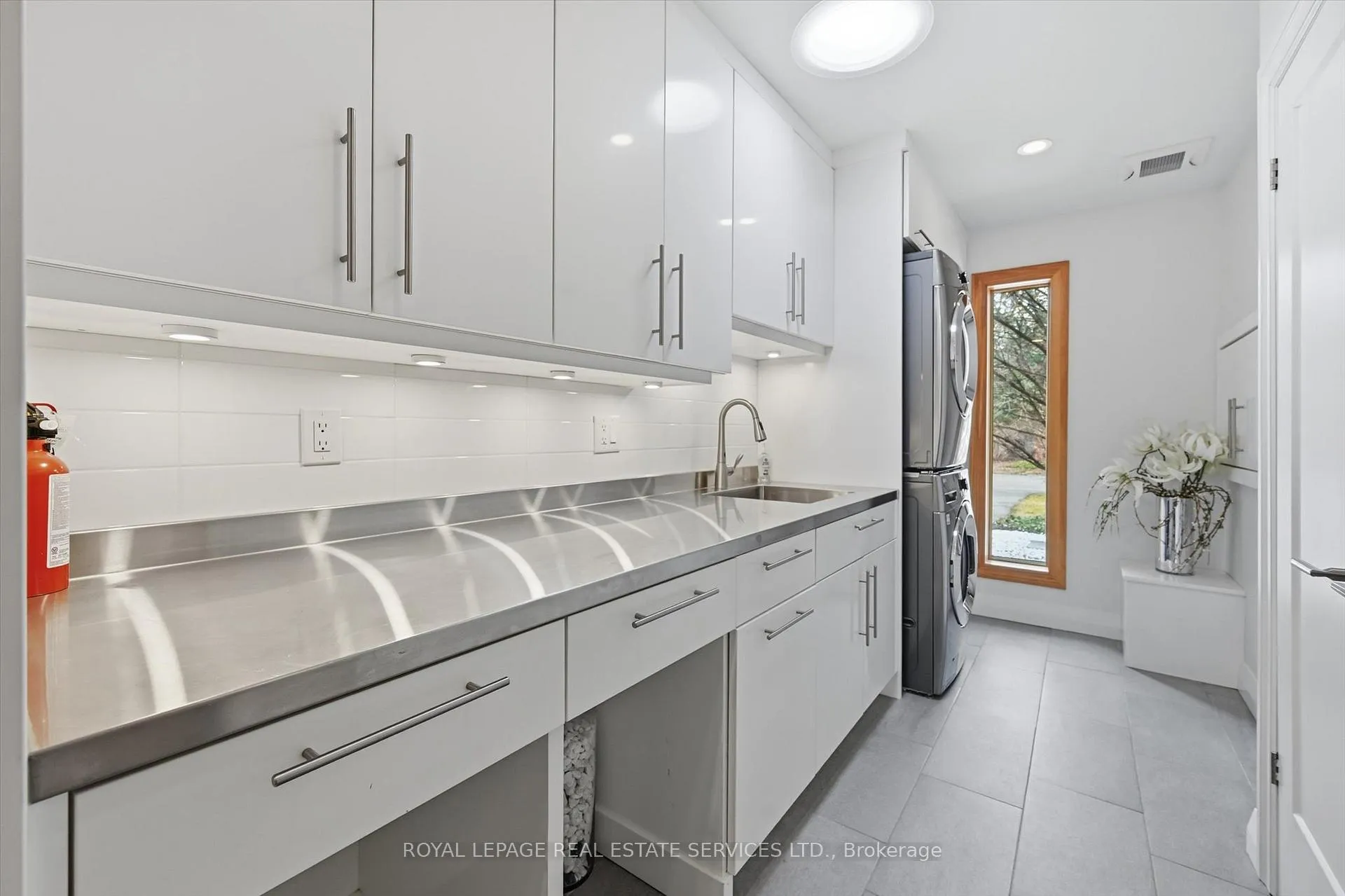 Photo 40 of 108 Lloyminn Avenue, Hamilton, Ancaster — HOMEH