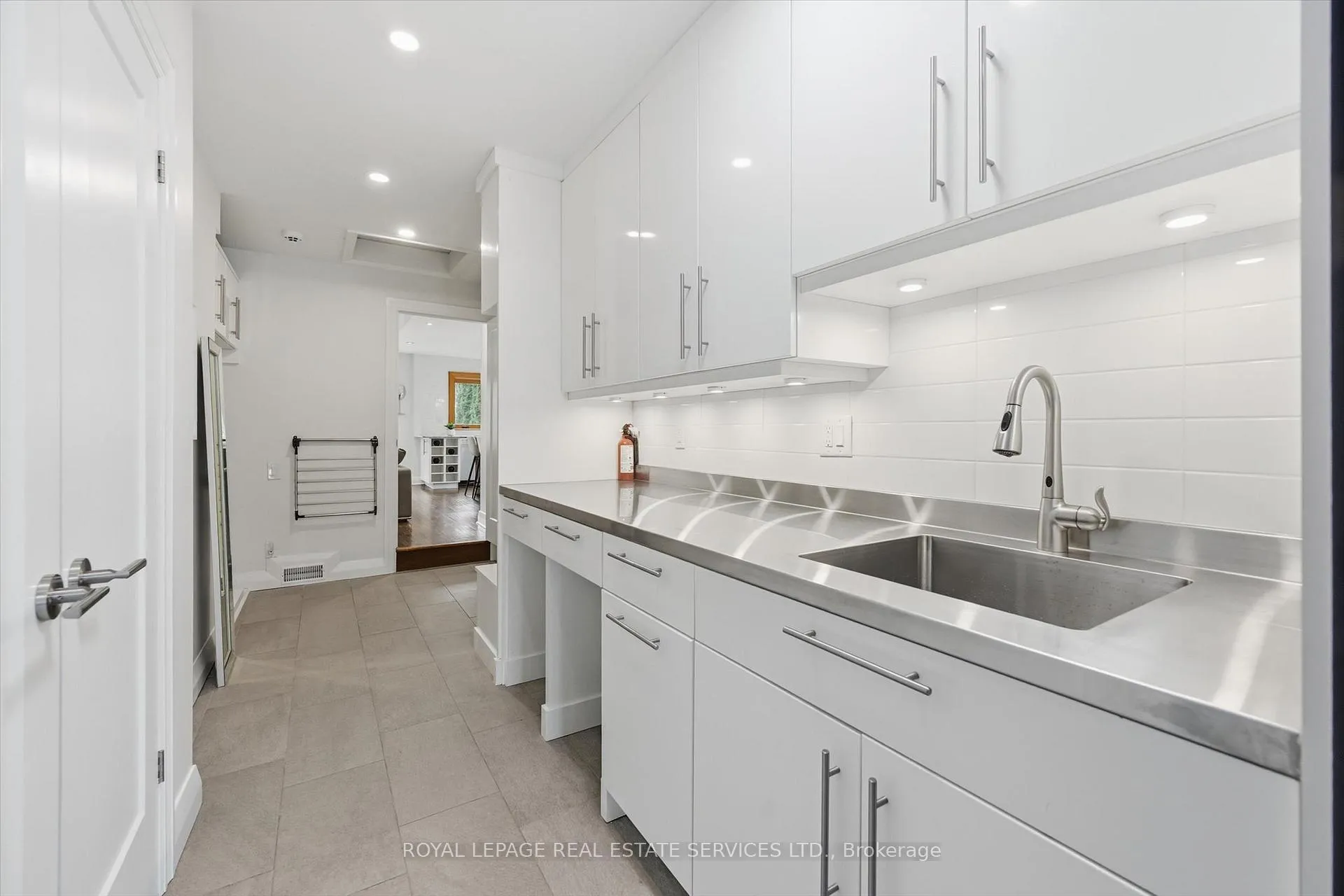 Photo 42 of 108 Lloyminn Avenue, Hamilton, Ancaster — HOMEH
