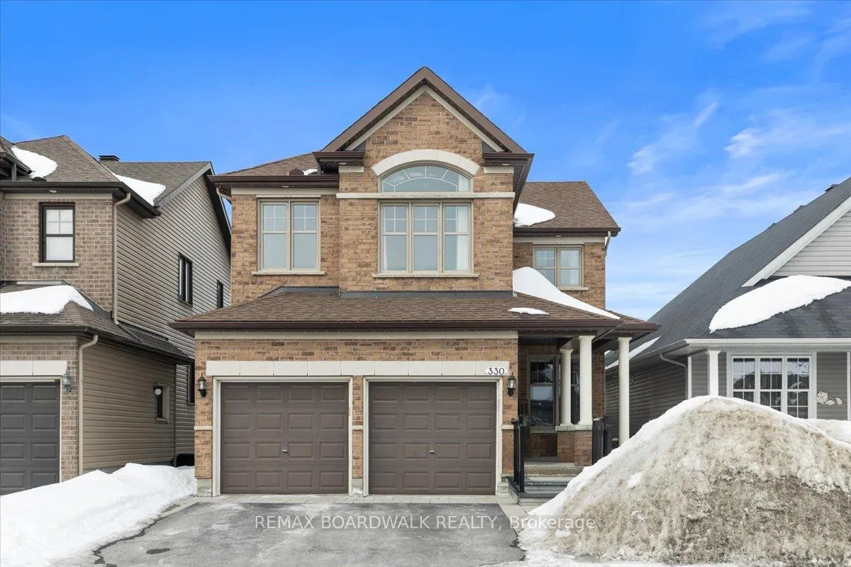 Front of 330 Bobolink Ridge