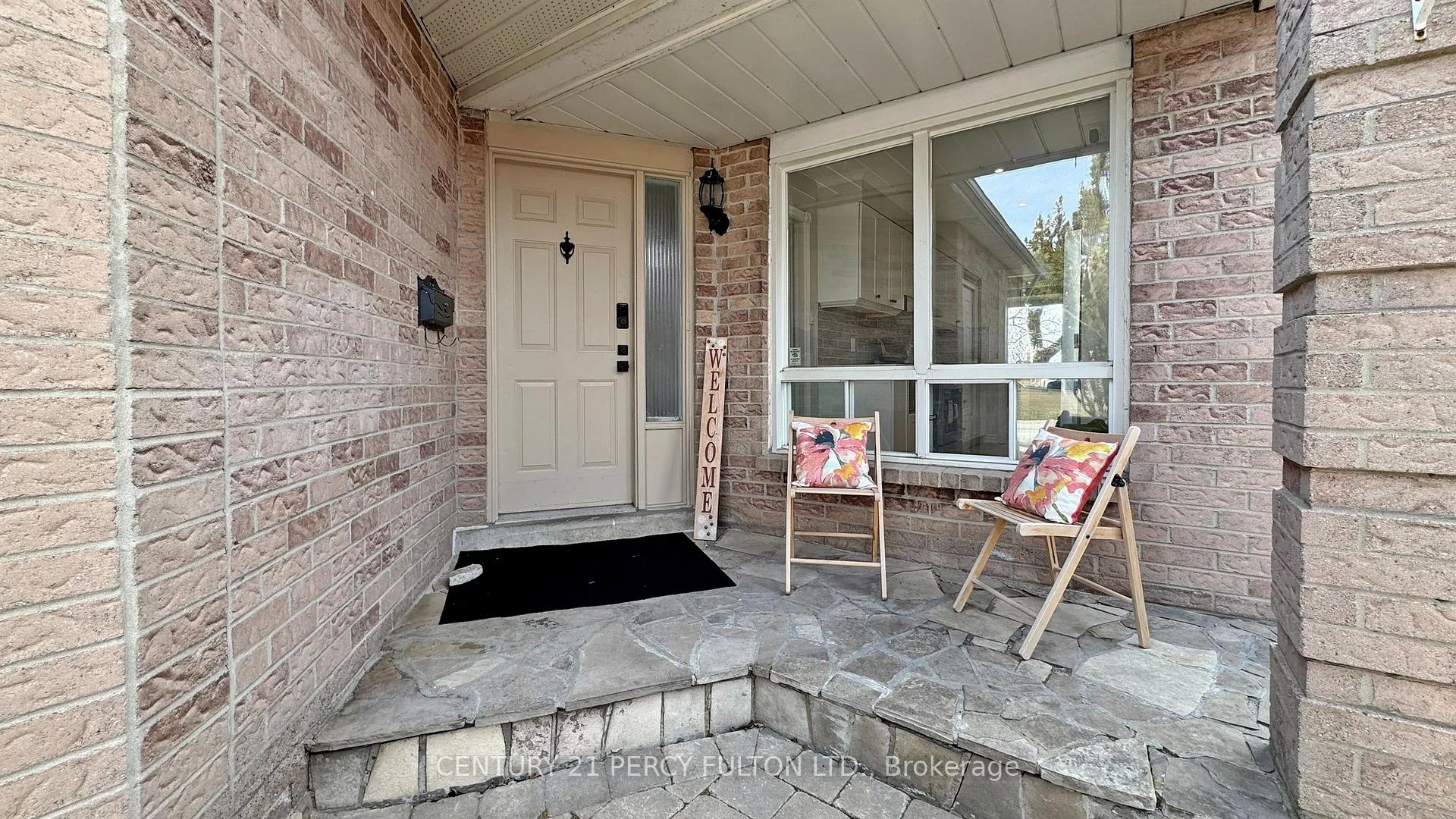 Photo 6 of 1671 Portland Court, Pickering, Village East — HOMEH