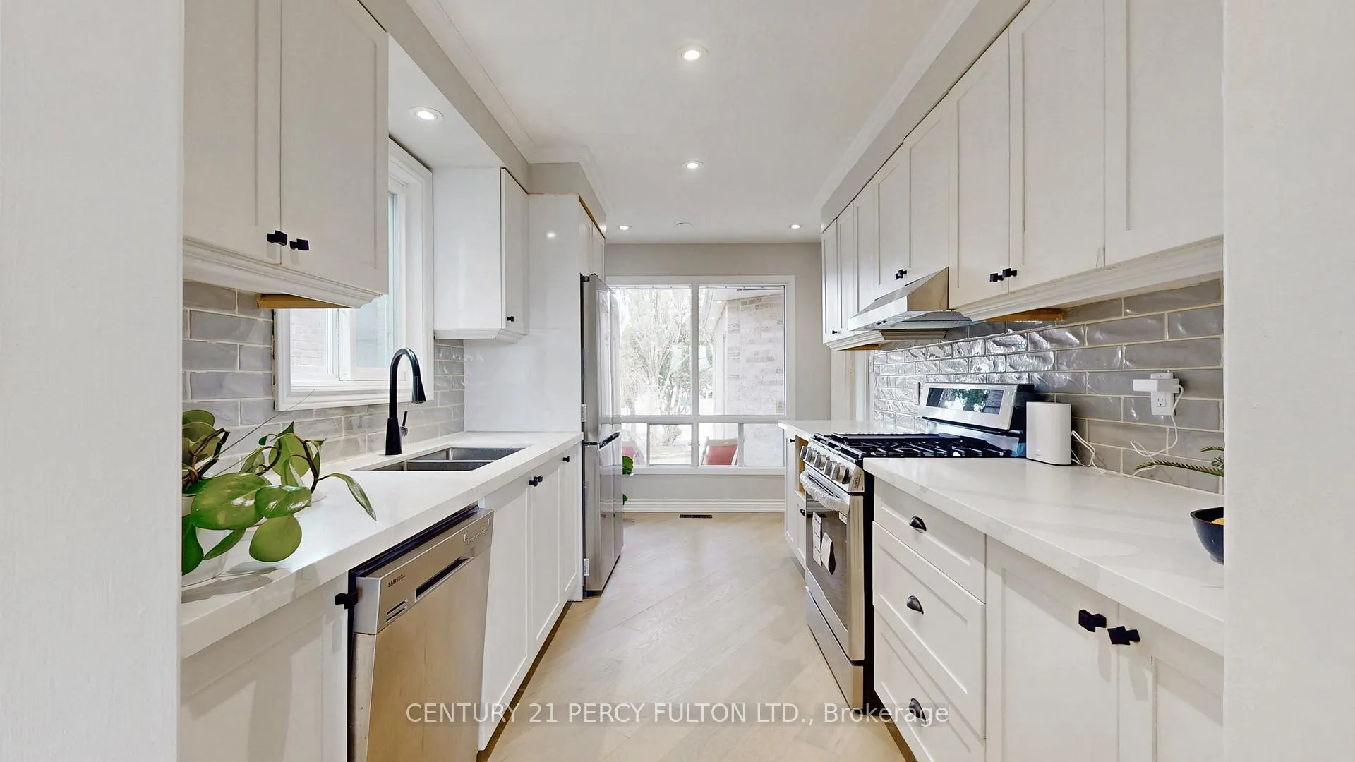Photo 15 of 1671 Portland Court, Pickering, Village East — HOMEH