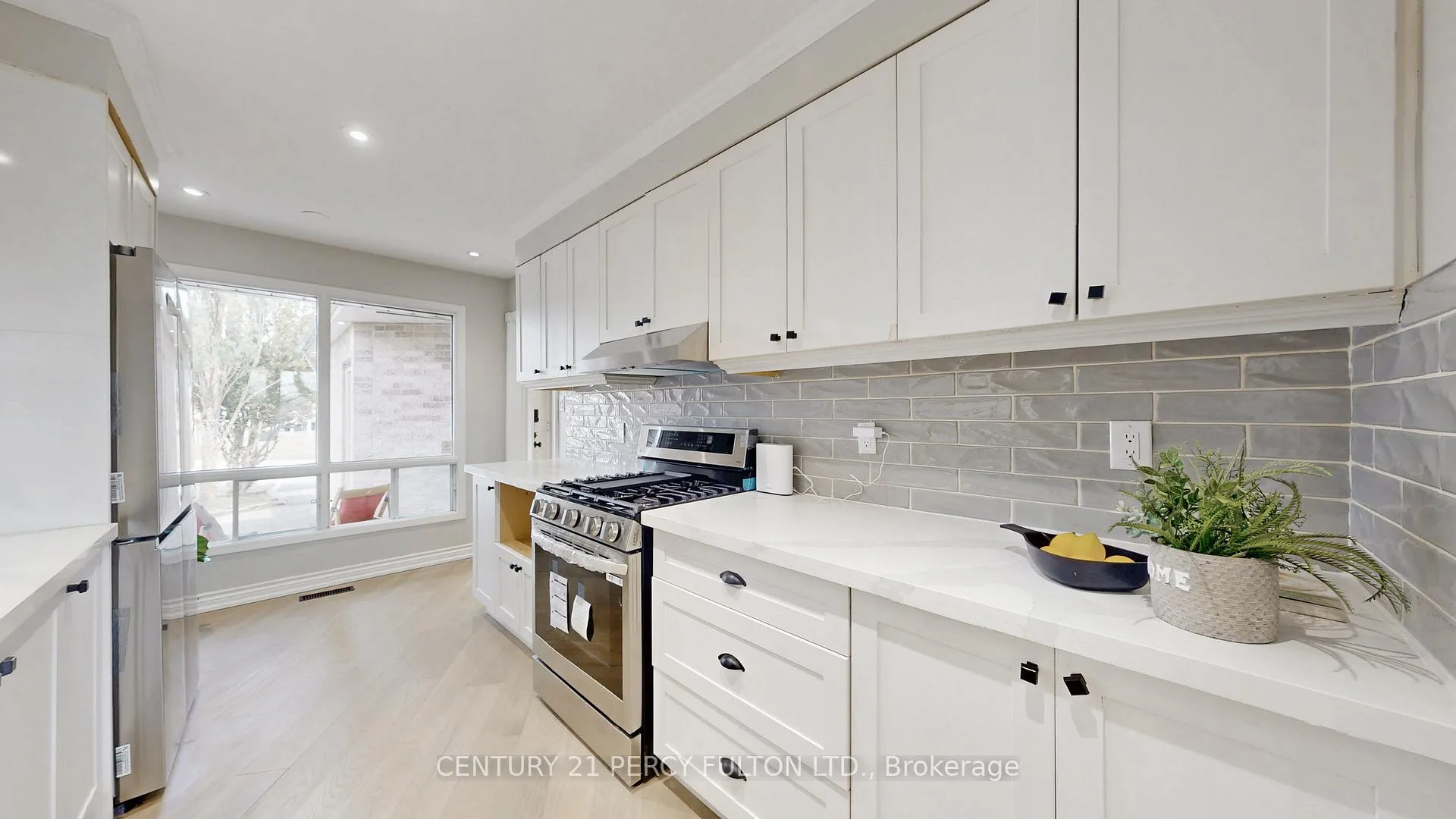 Photo 16 of 1671 Portland Court, Pickering, Village East — HOMEH