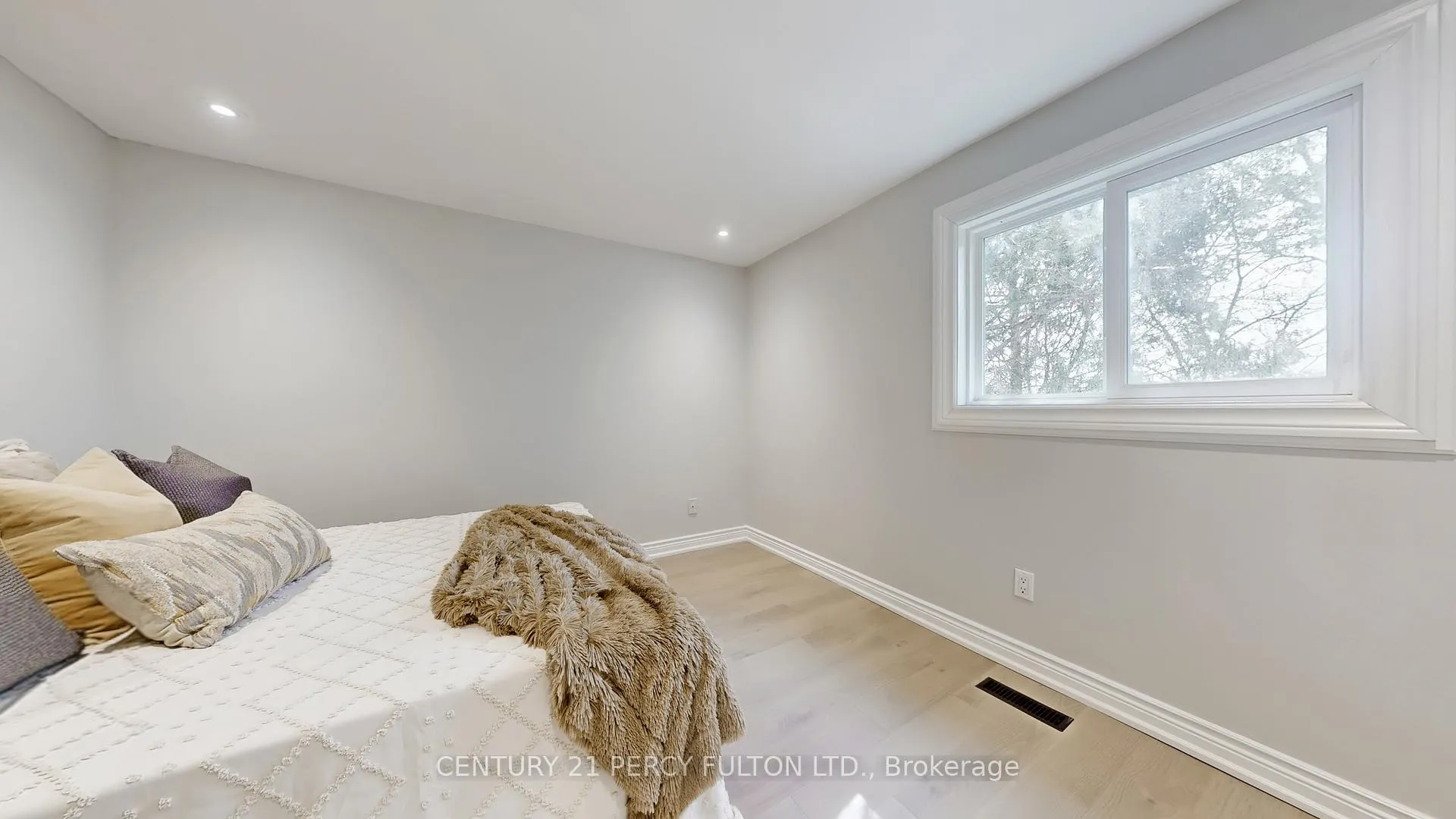 Photo 37 of 1671 Portland Court, Pickering, Village East — HOMEH