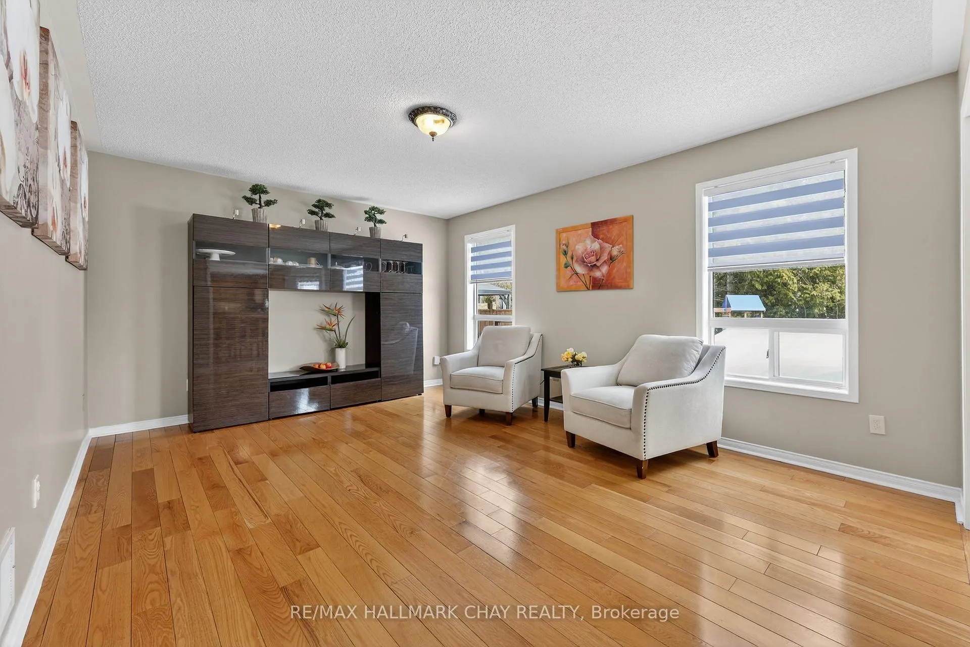 Photo 8 of 87 Truax Crescent, Essa, Angus — HOMEH