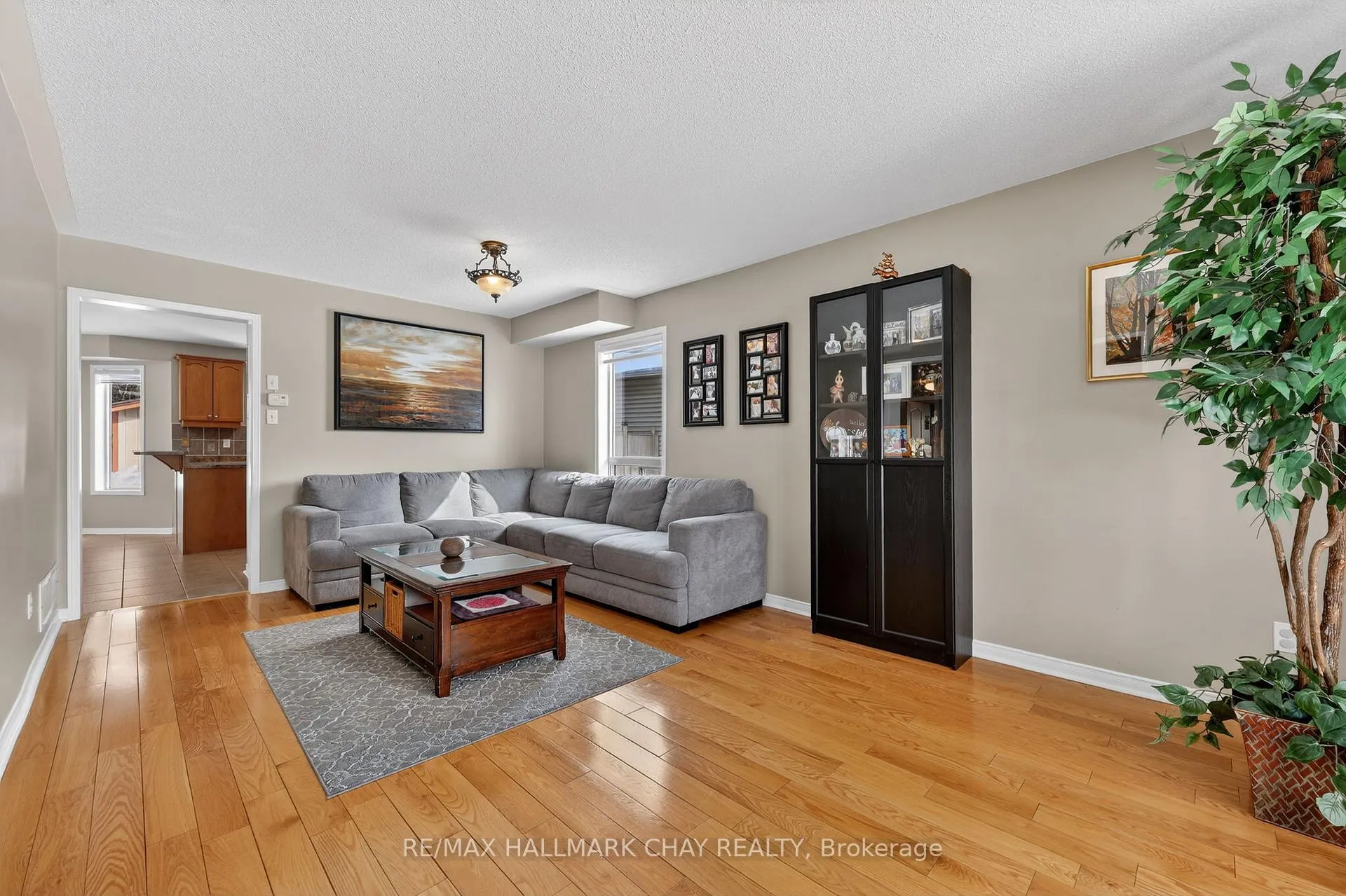 Photo 10 of 87 Truax Crescent, Essa, Angus — HOMEH